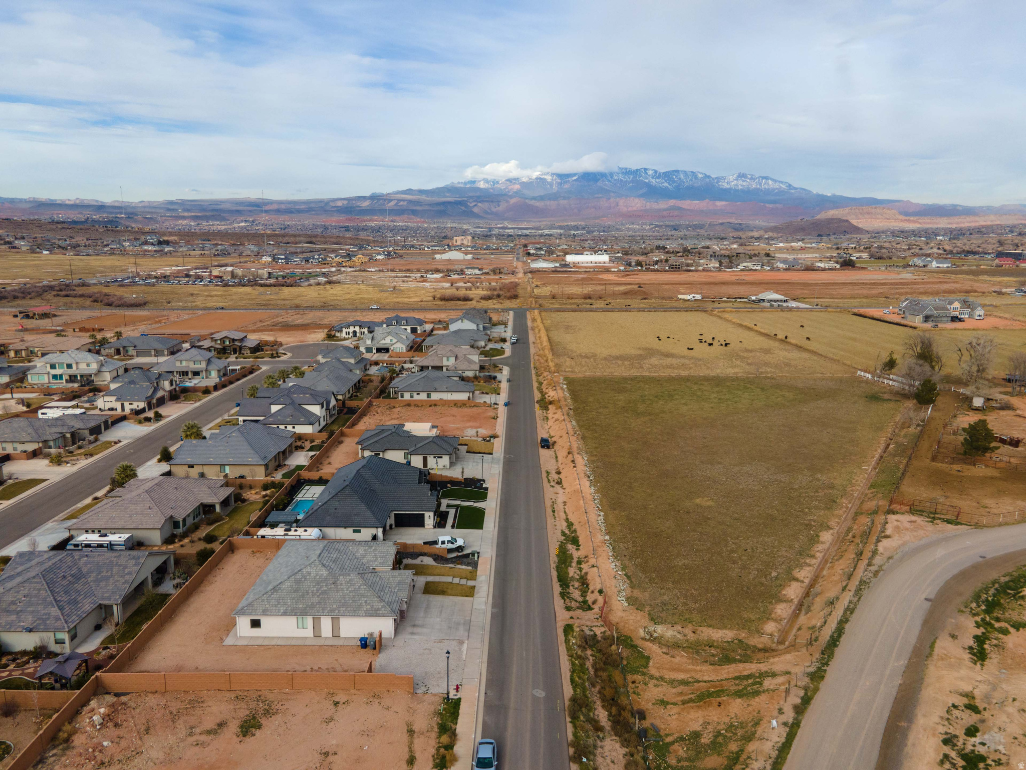 BRIDLE GATE ESTATES - Residential