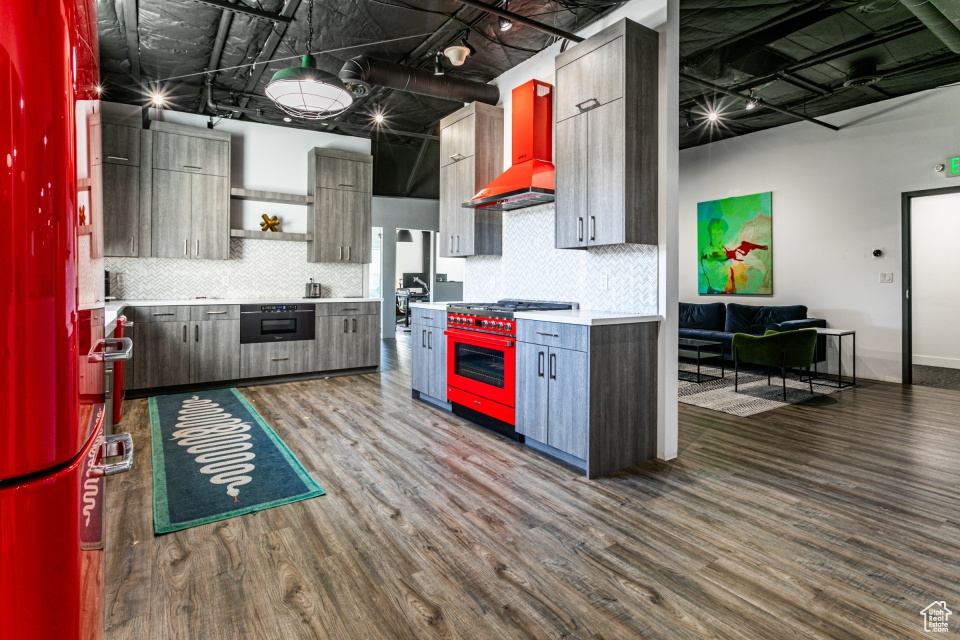 PARK CITY - Commercial Lease