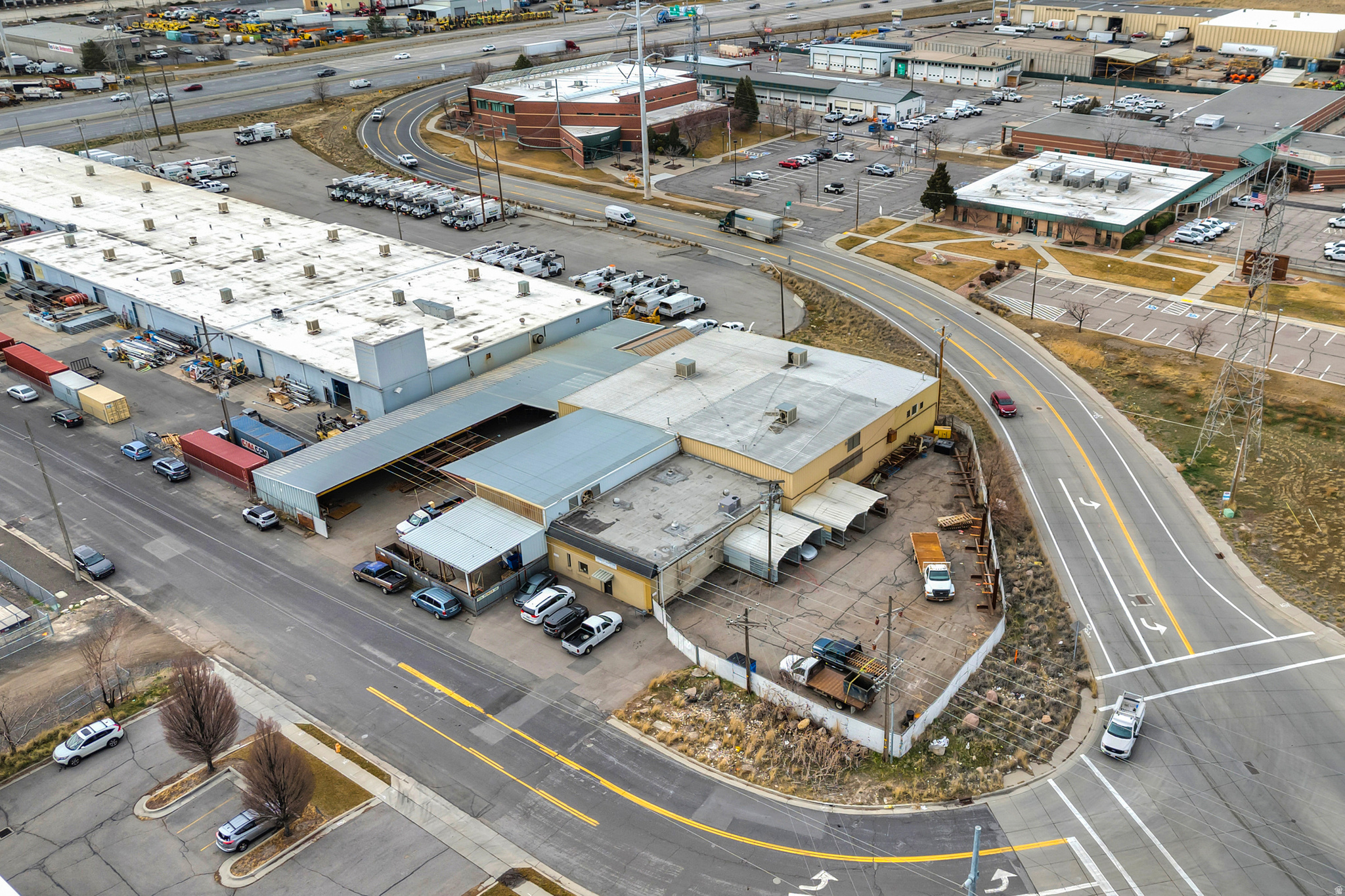RADIUS CURVE - Commercial Sale
