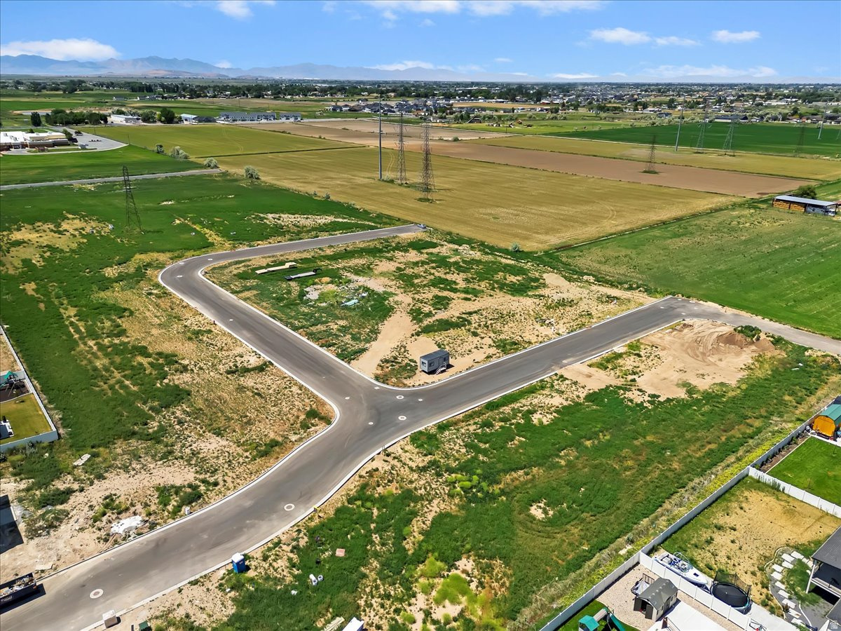 HYLAND RANCH - Land