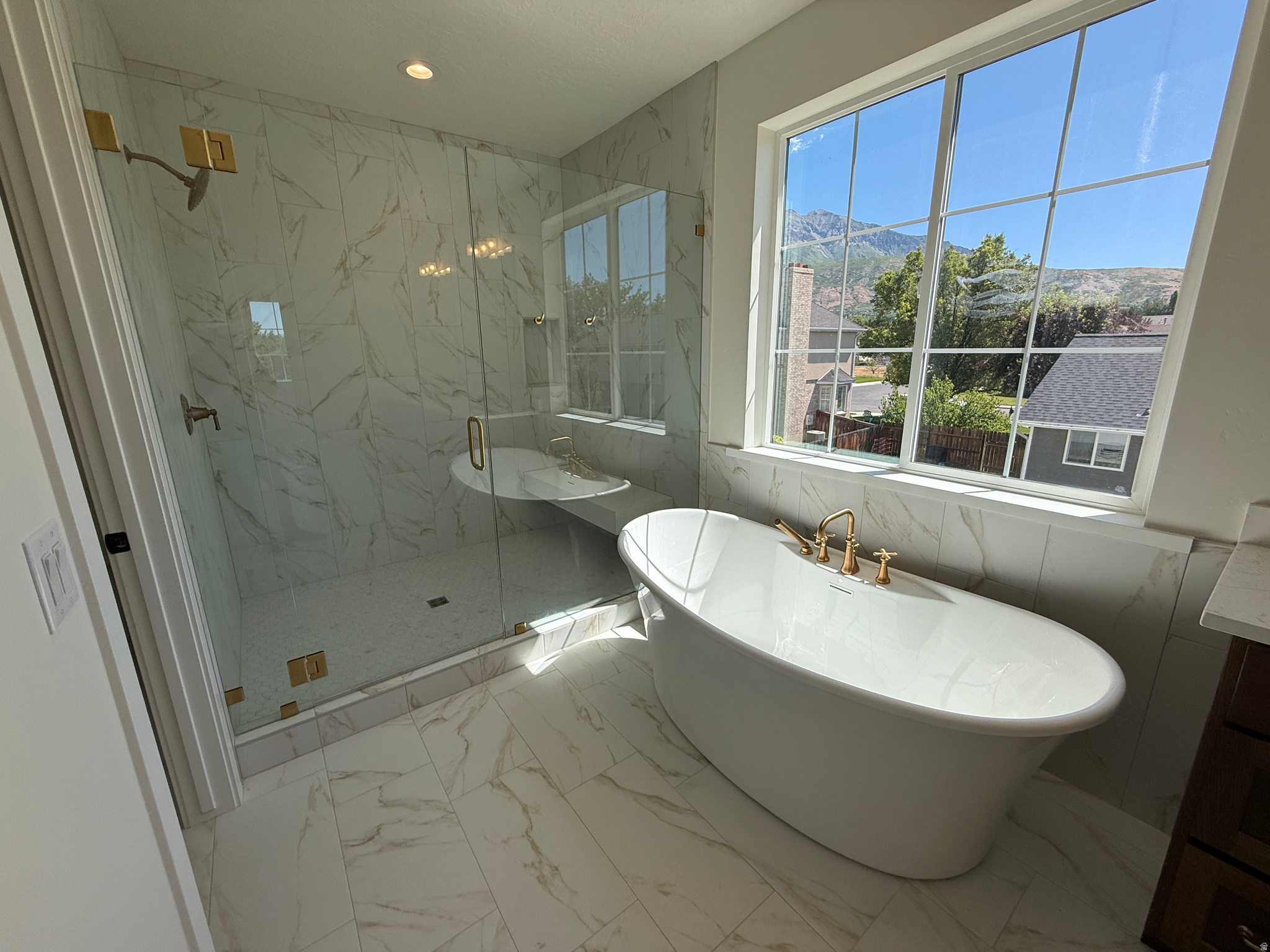 BELMONT WEST - Residential