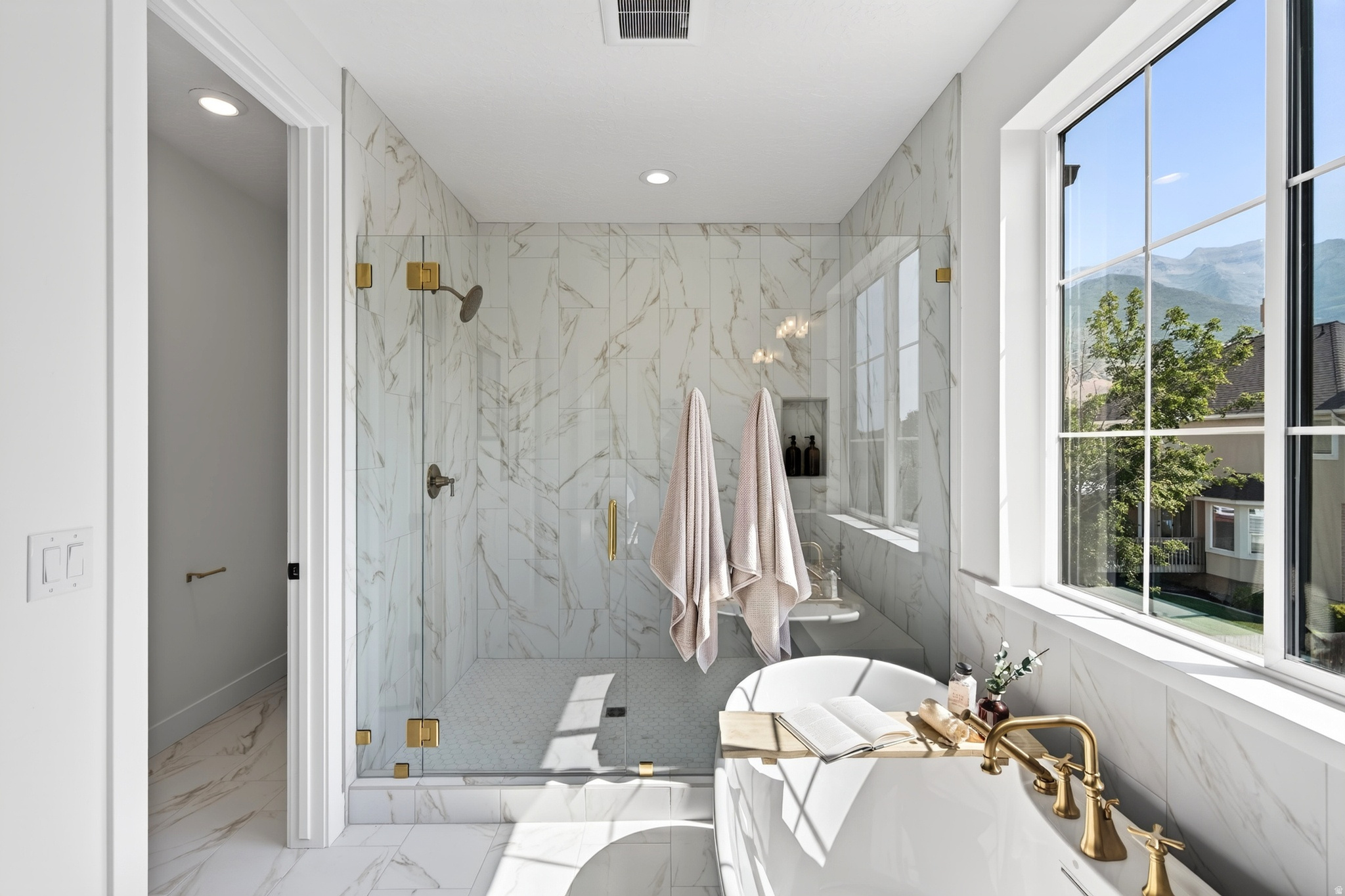 BELMONT WEST - Residential
