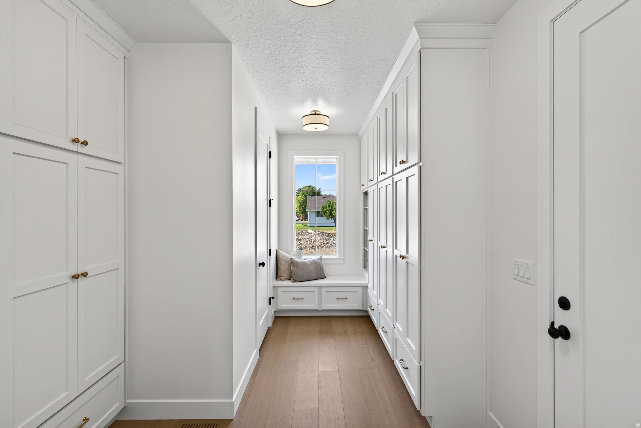 BELMONT WEST - Residential