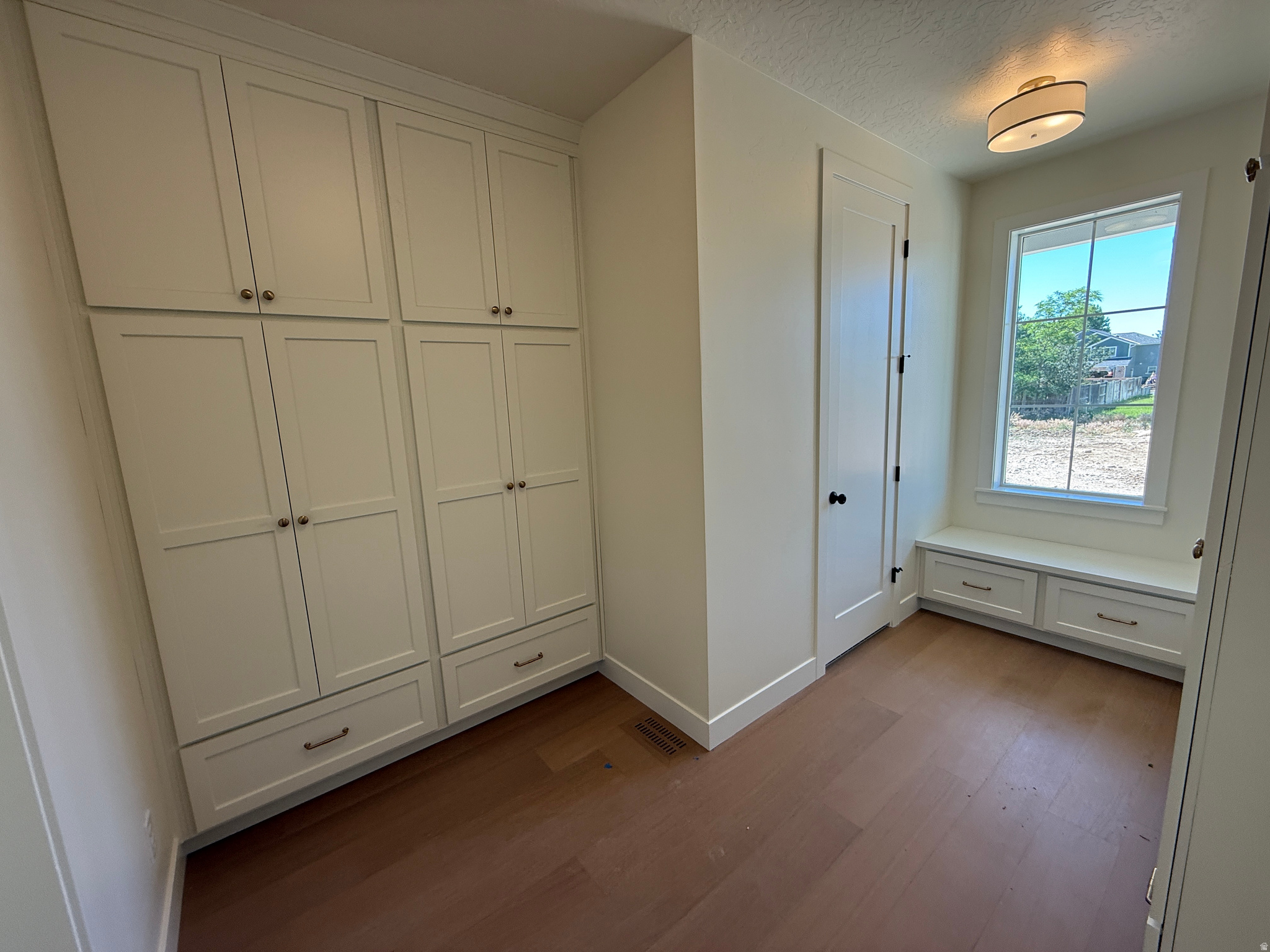 BELMONT WEST - Residential