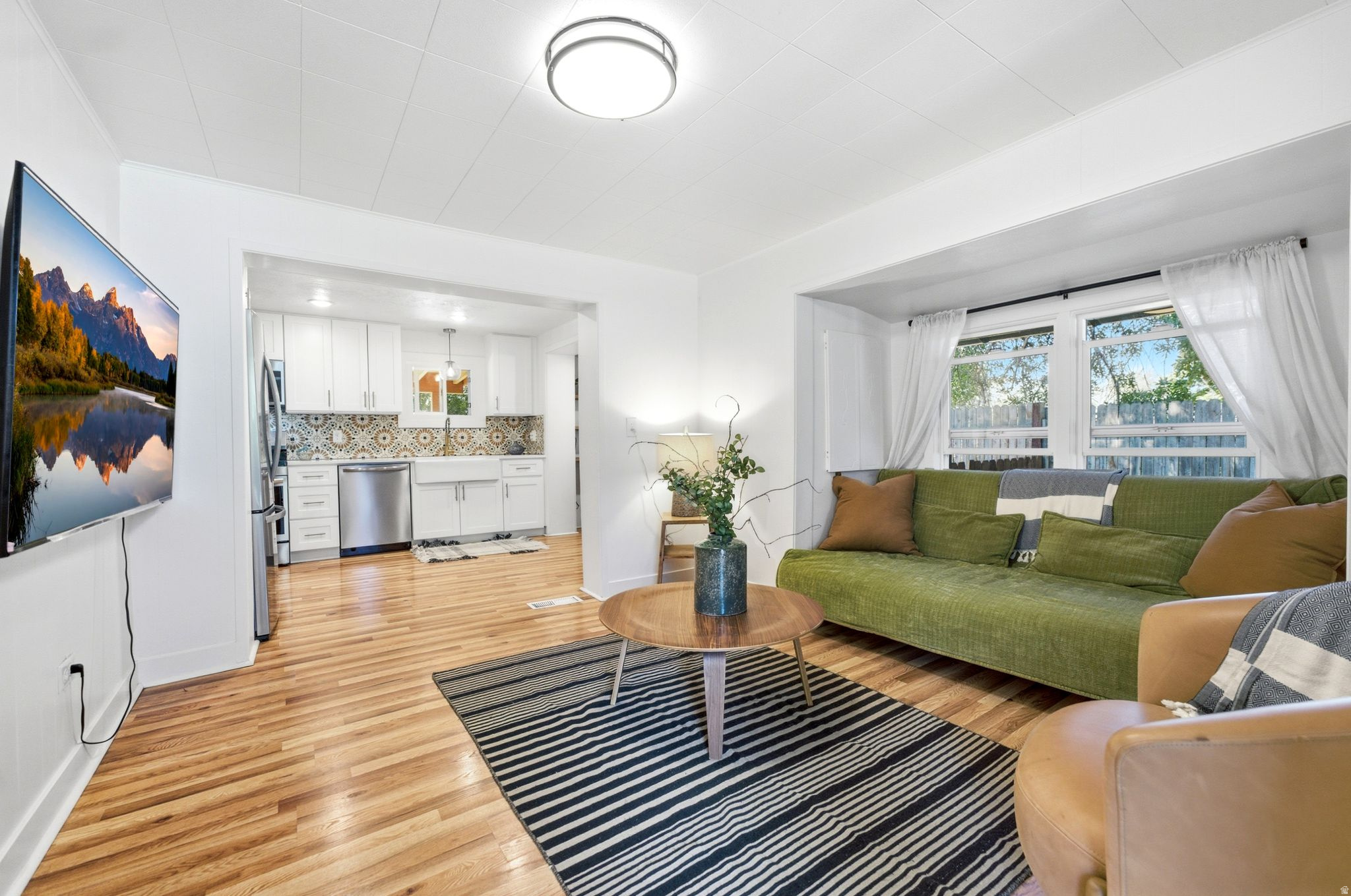 MOUNTAIN VIEW - Residential
