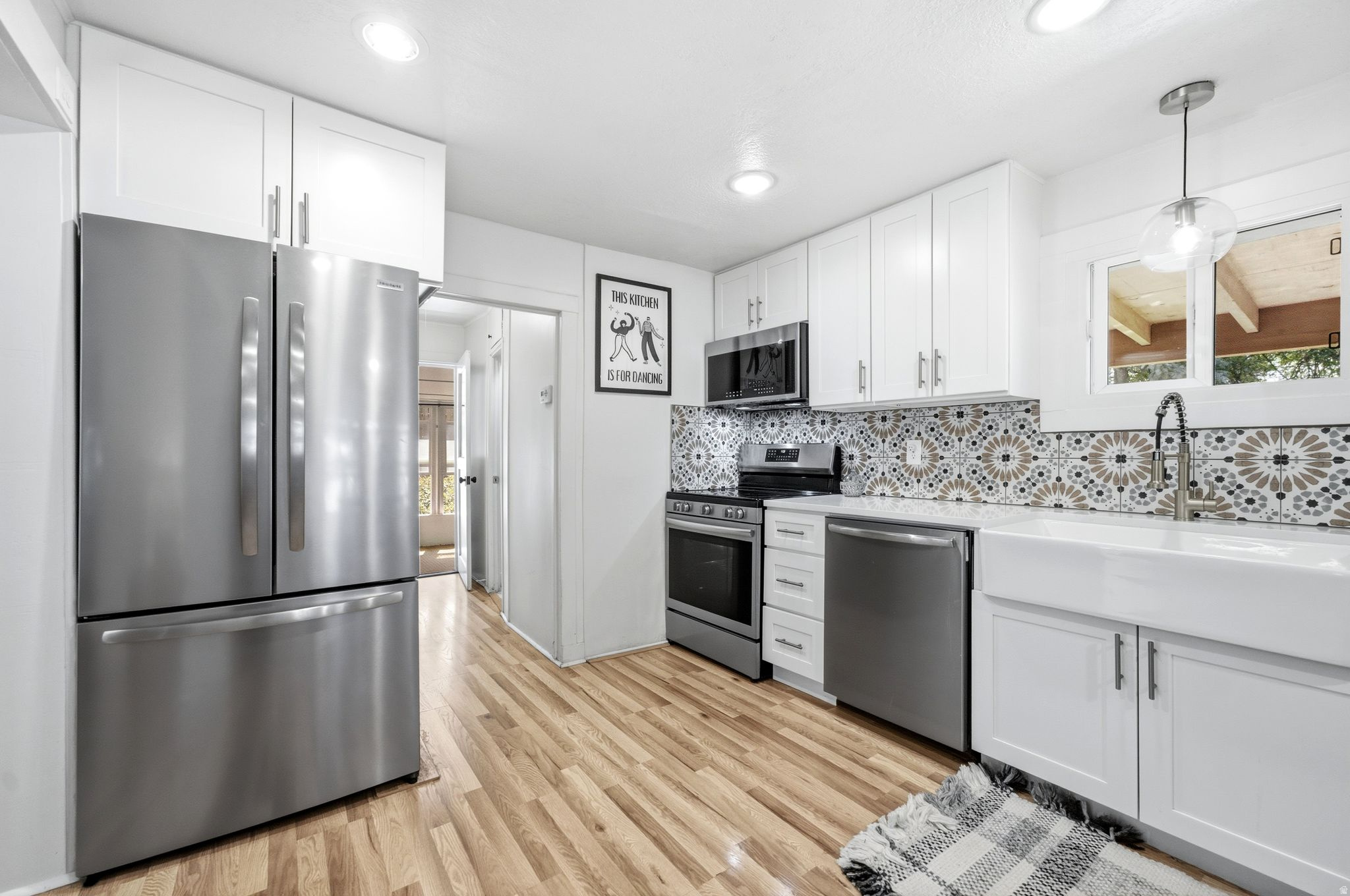 MOUNTAIN VIEW - Residential