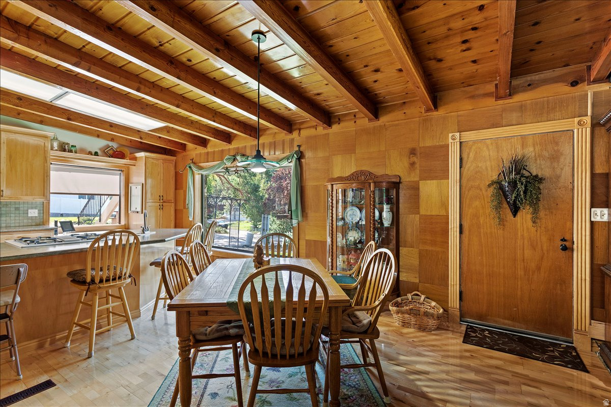 DAWSON HOLLOW ESTATES - Residential