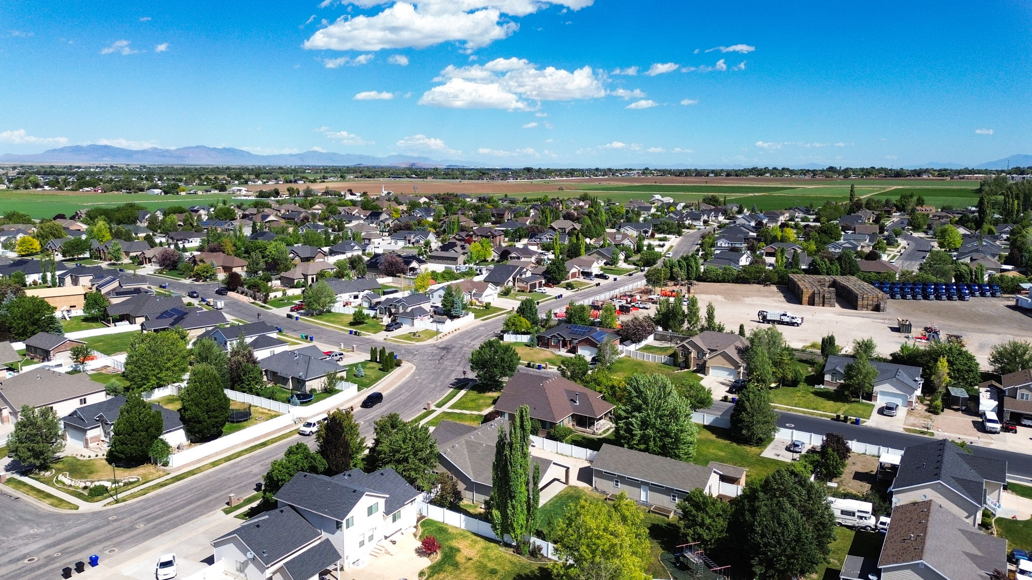 CANTERBURY CORNERS - Residential