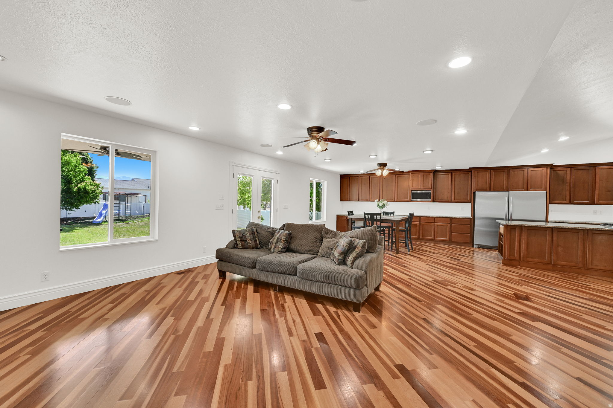 CANTERBURY CORNERS - Residential