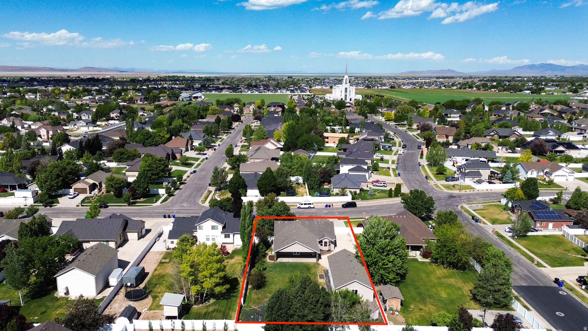 CANTERBURY CORNERS - Residential