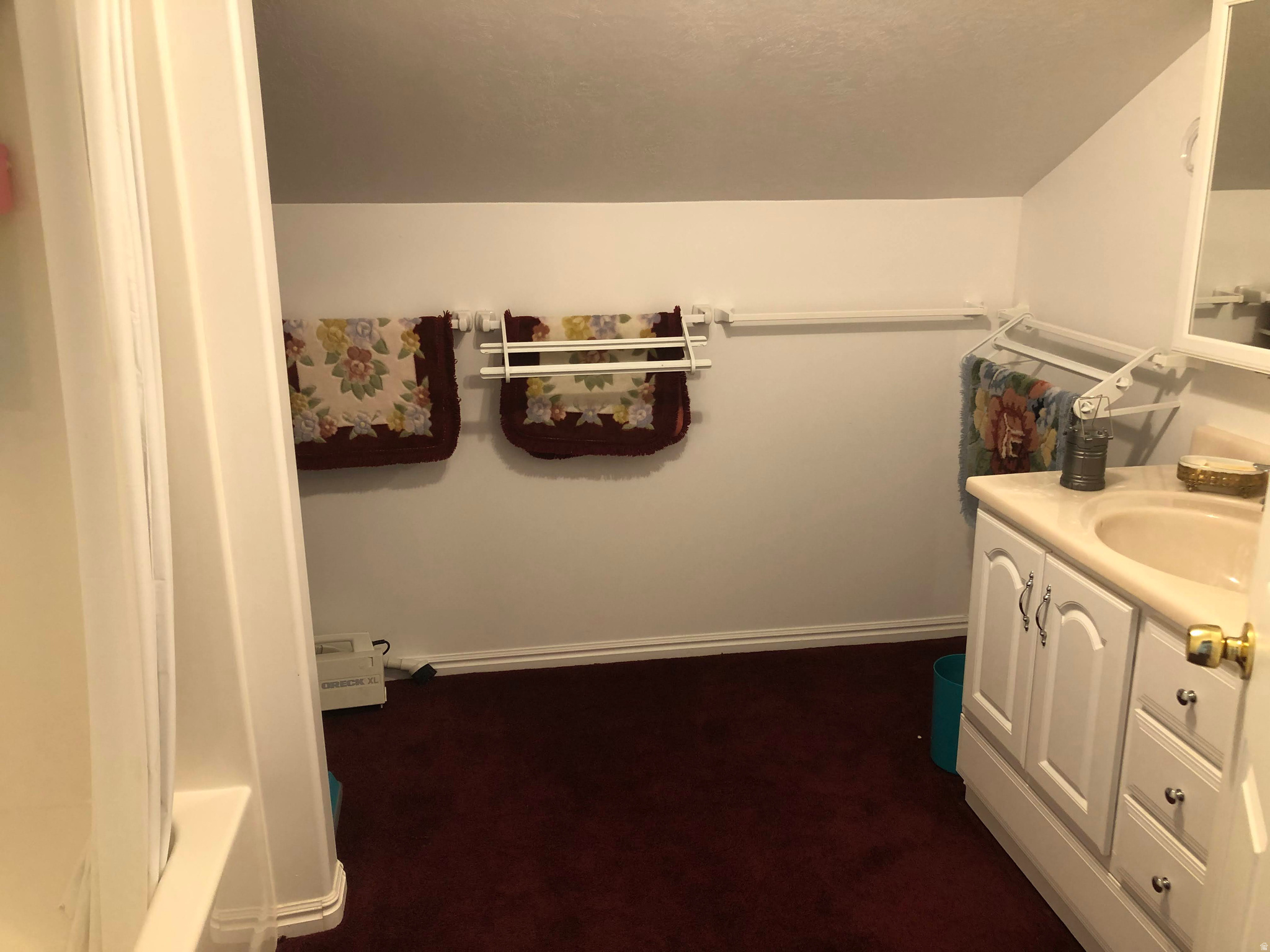 SCARE CANYON - Residential