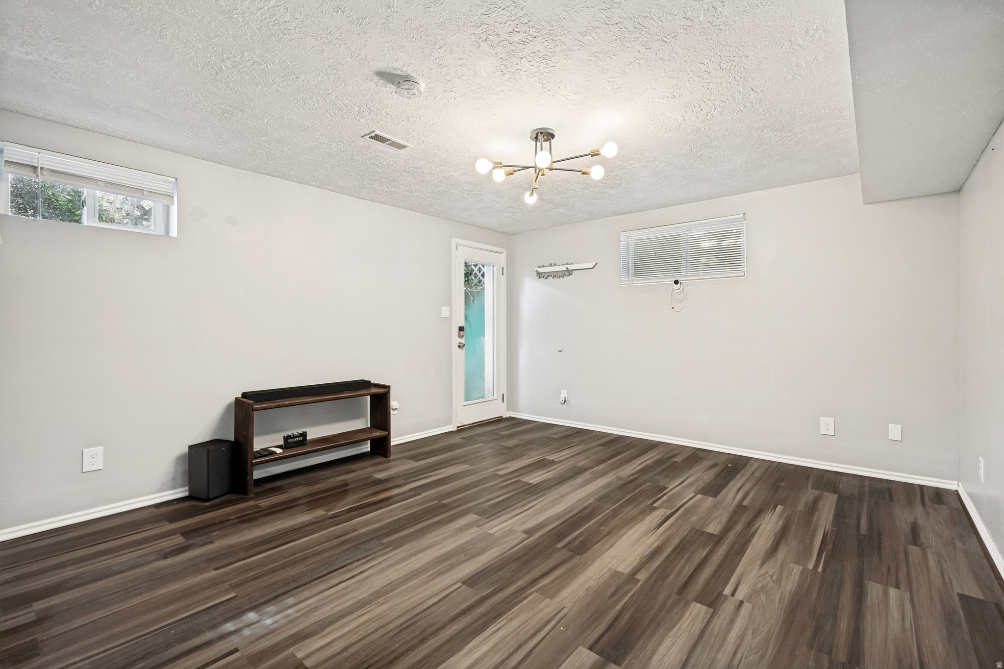 EL MAY - Residential