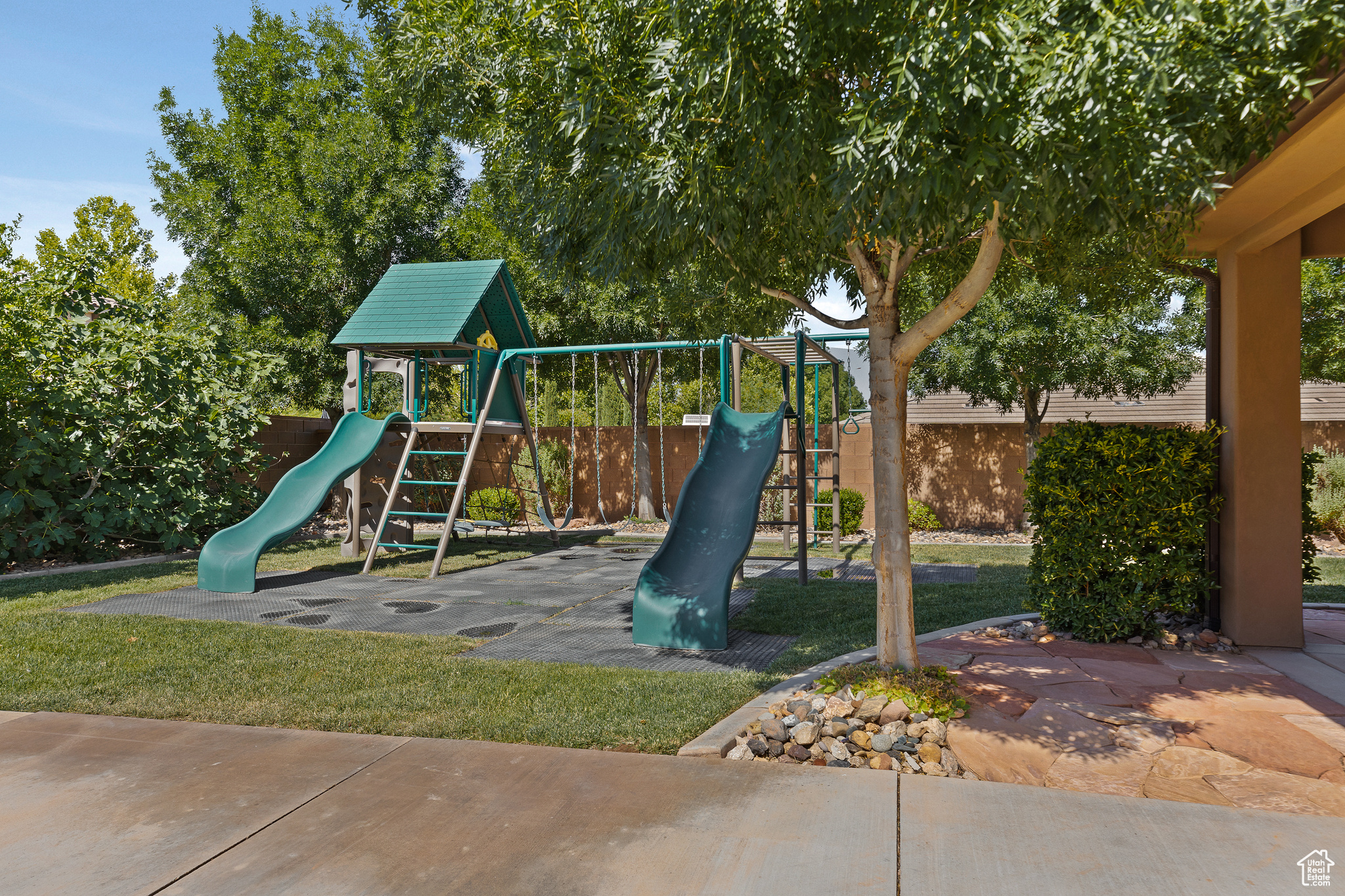 DAYBREAK PARK SUB - Residential