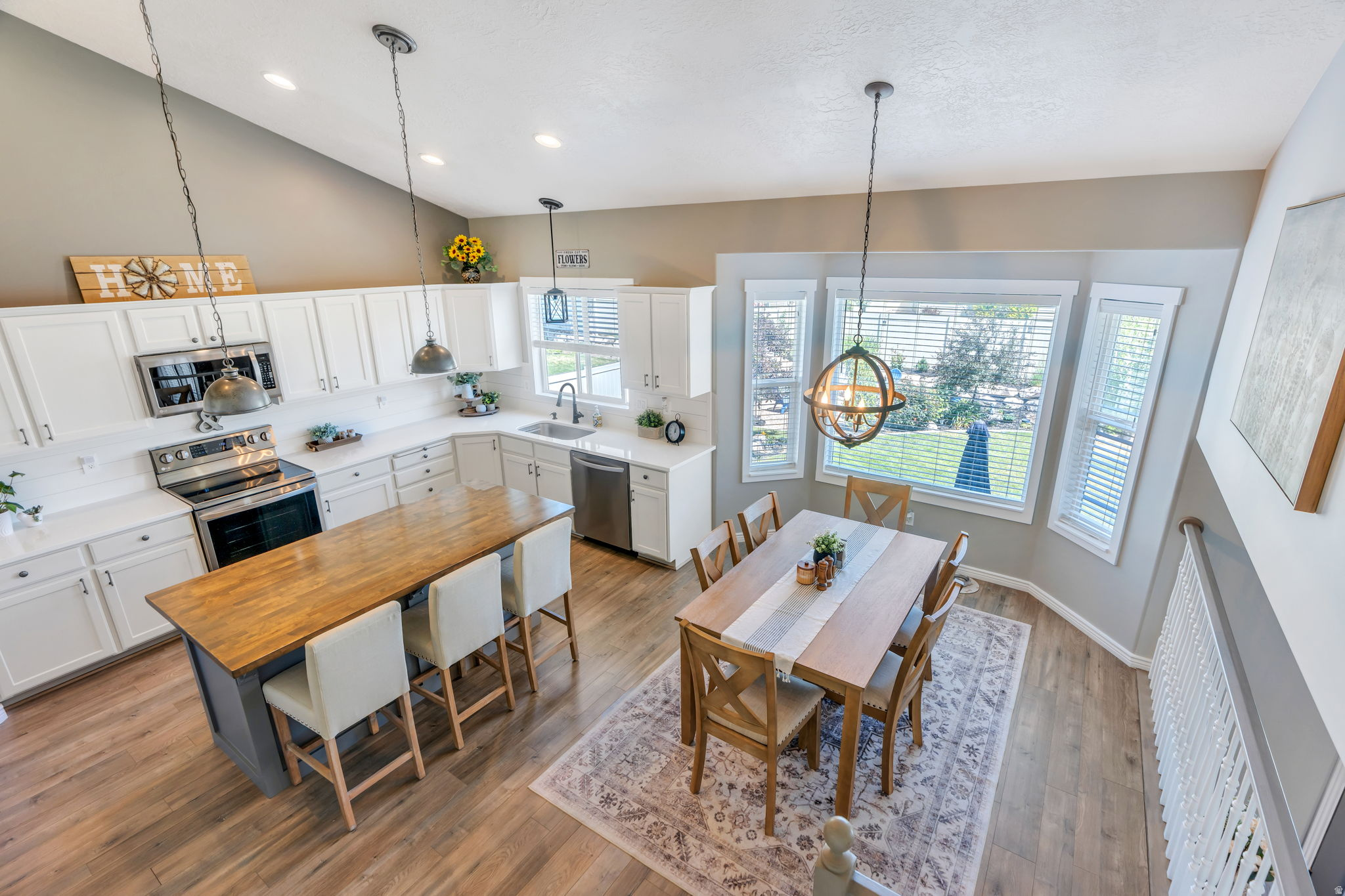 FIELD CREST - Residential