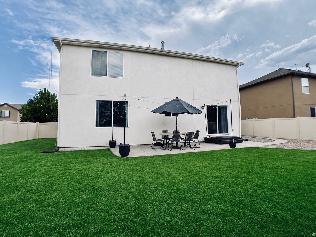 JORDAN WILLOWS - Residential