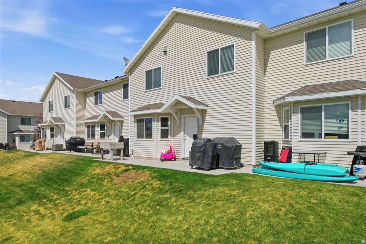GREEN MEADOW VILLAS - Residential
