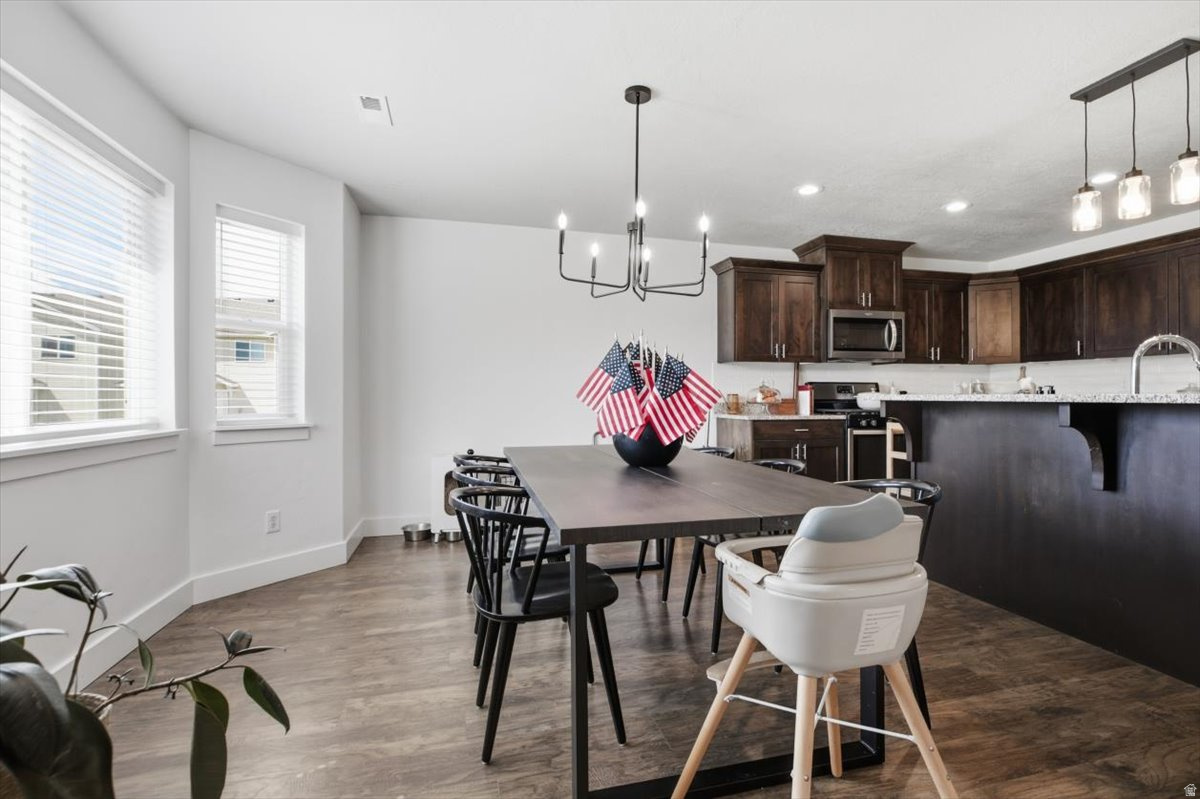 GREEN MEADOW VILLAS - Residential