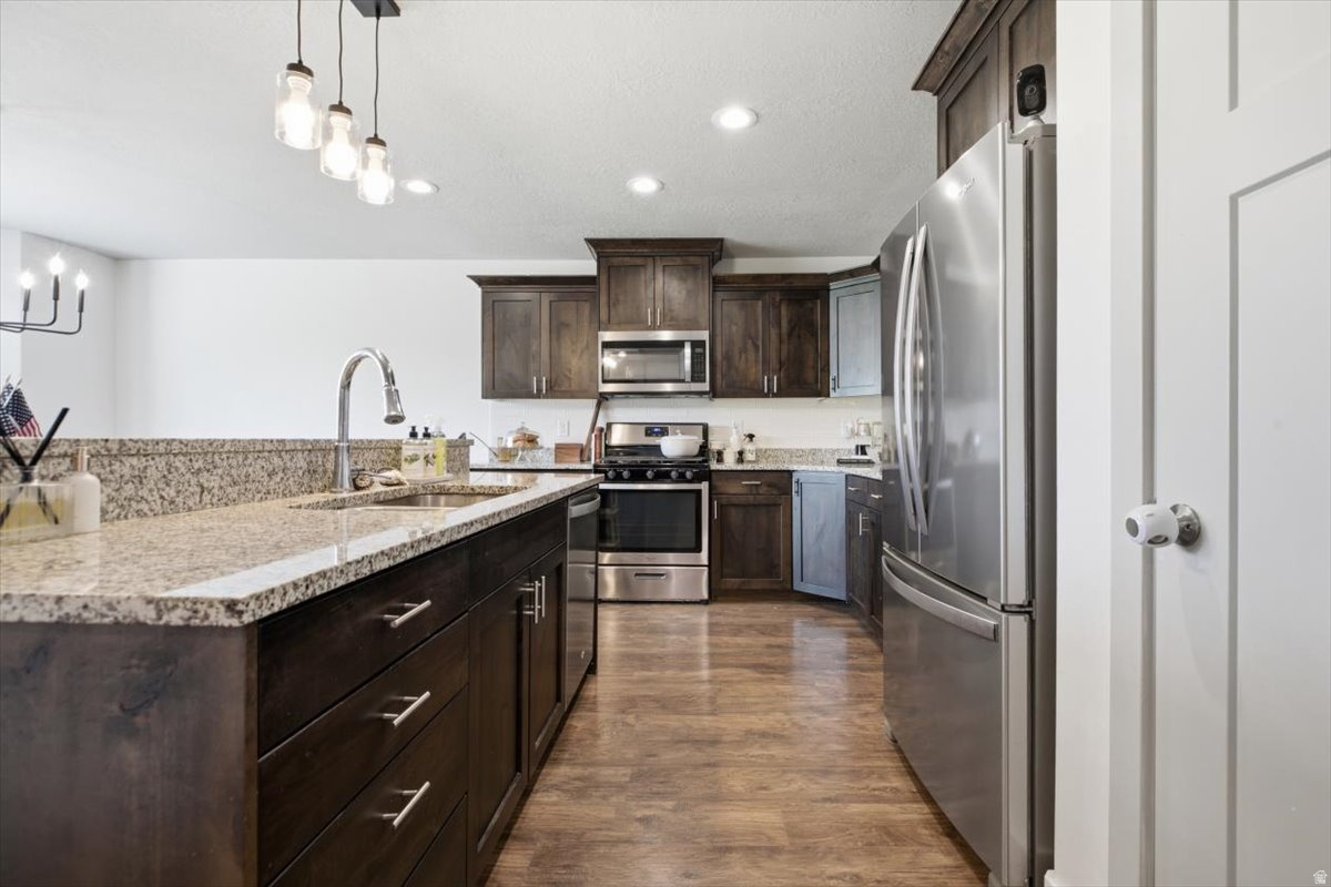 GREEN MEADOW VILLAS - Residential