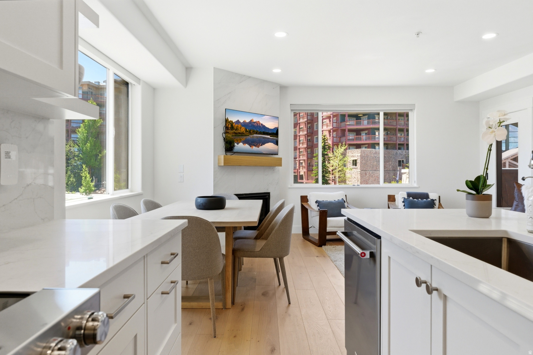 SILVERADO LODGE CONDOMINIUM - Residential