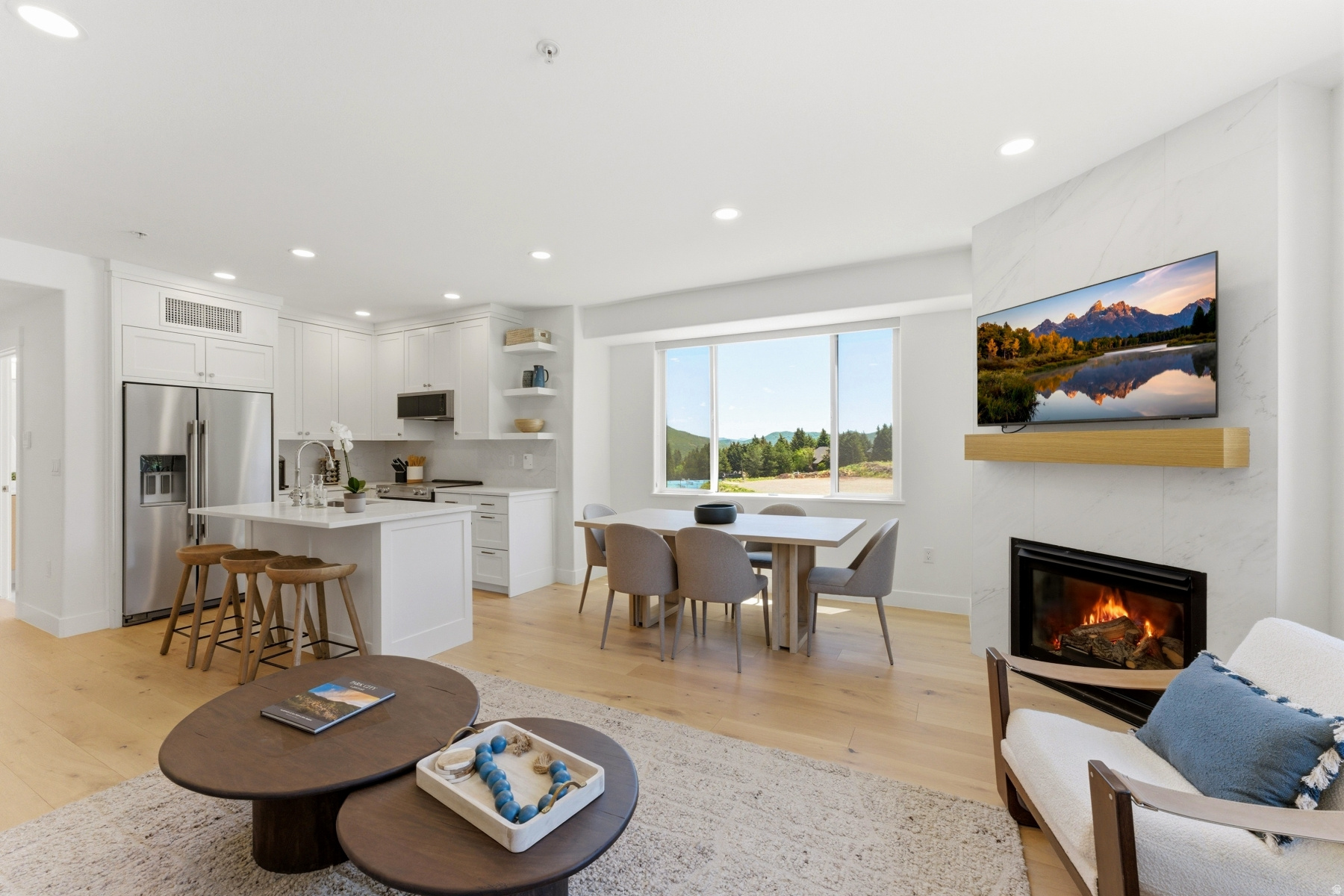 SILVERADO LODGE CONDOMINIUM - Residential
