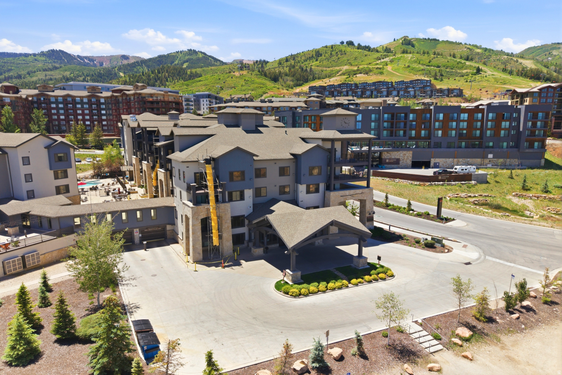 SILVERADO LODGE CONDOMINIUM - Residential