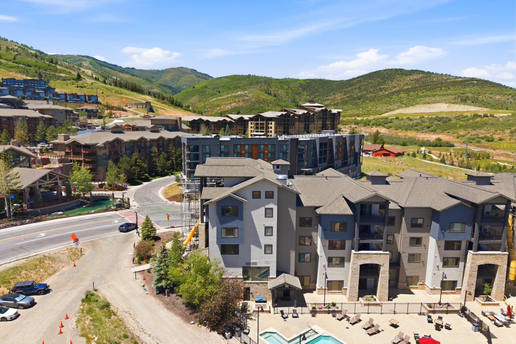 SILVERADO LODGE CONDOMINIUM - Residential