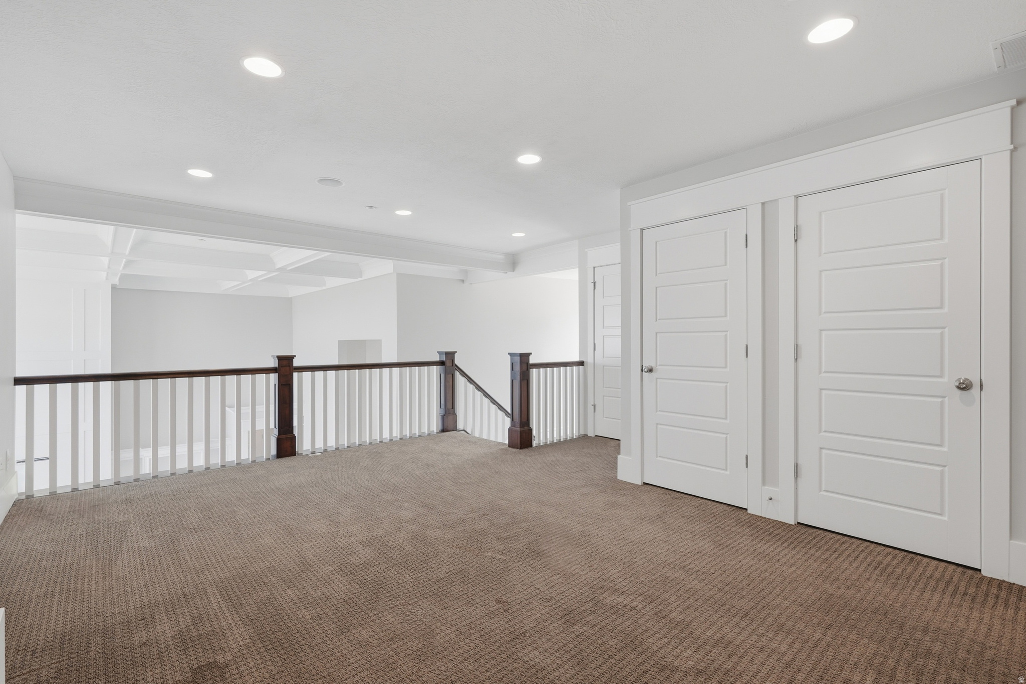 LOOKOUT RIDGE - Residential