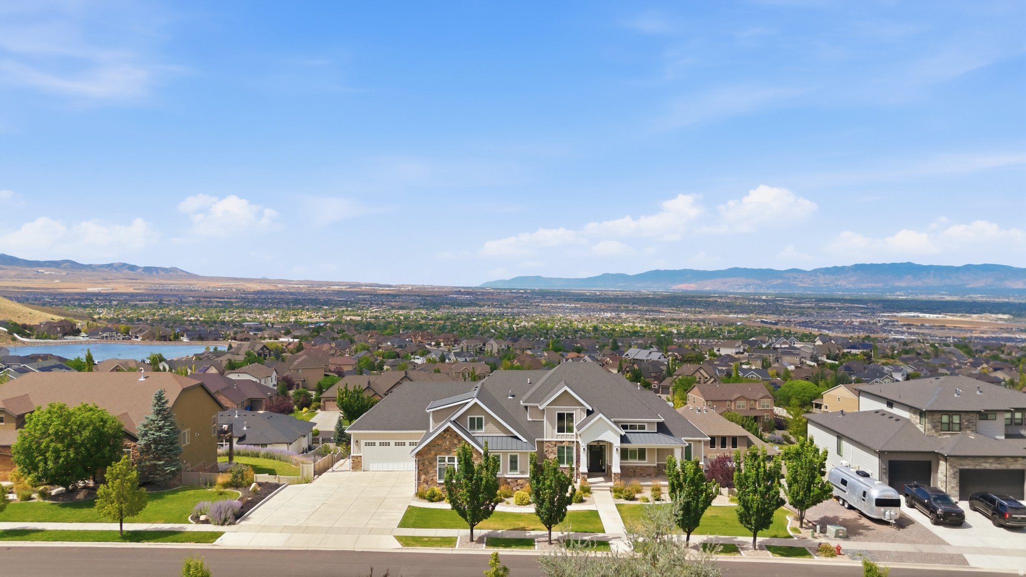 LOOKOUT RIDGE - Residential