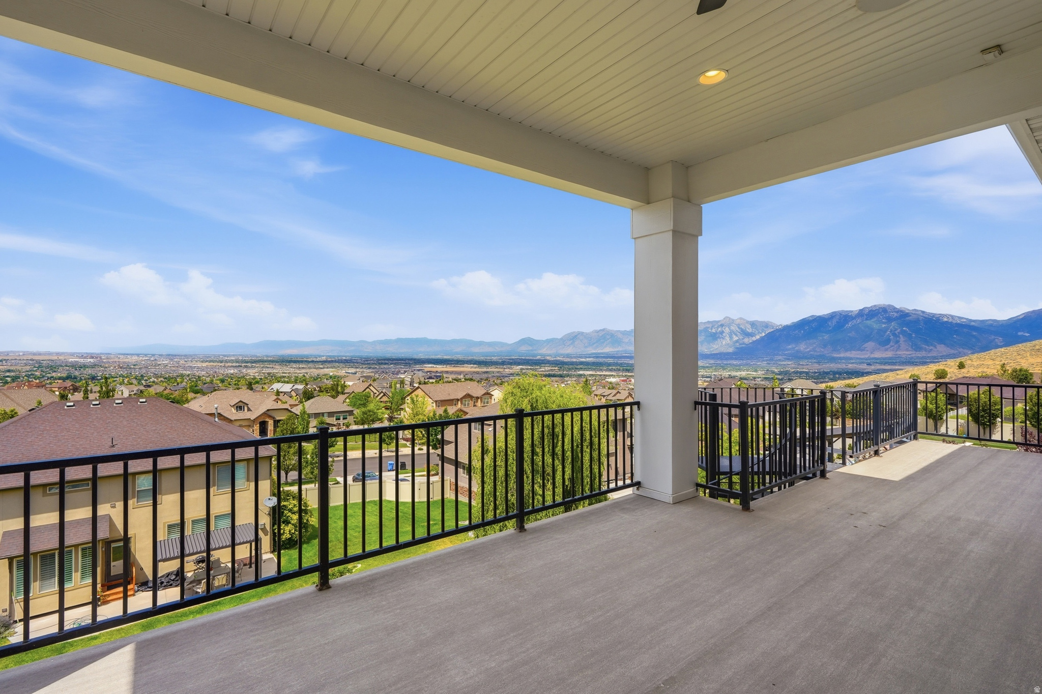 LOOKOUT RIDGE - Residential