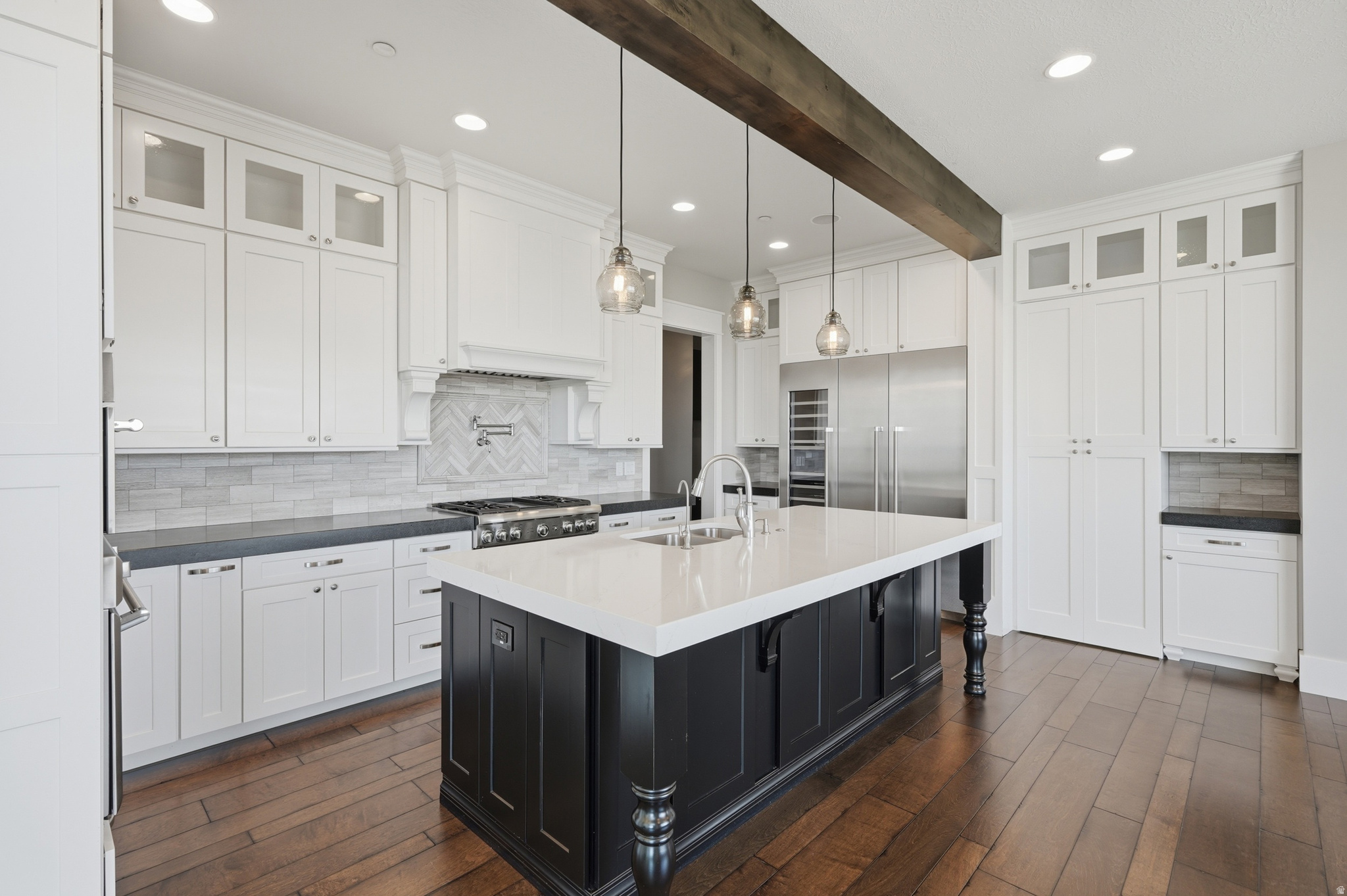 LOOKOUT RIDGE - Residential
