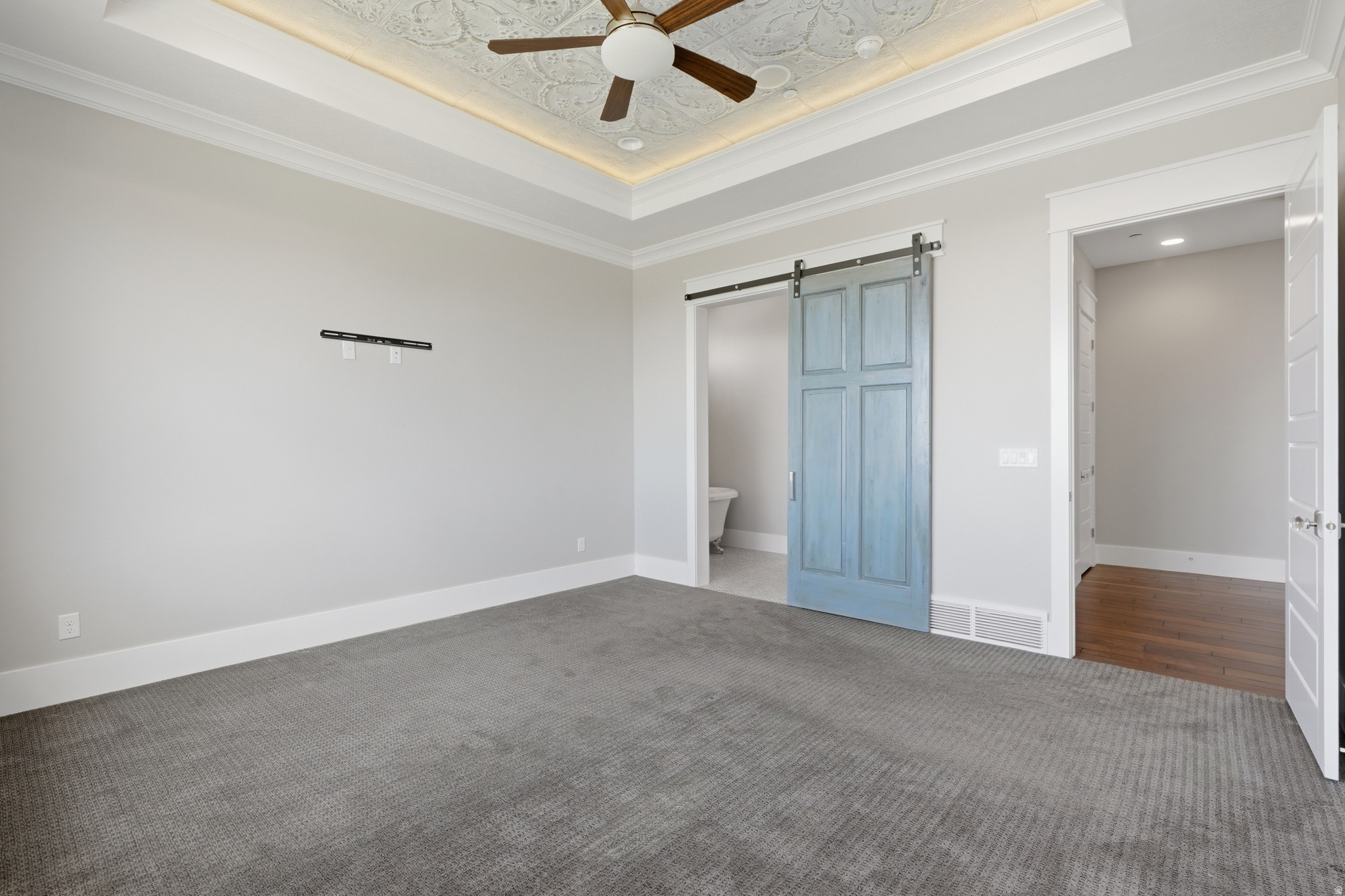 LOOKOUT RIDGE - Residential