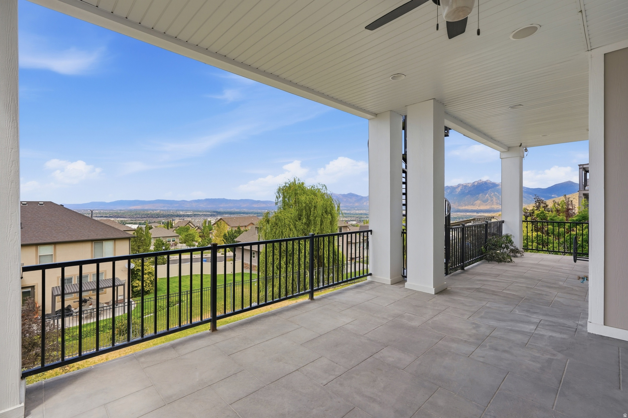 LOOKOUT RIDGE - Residential