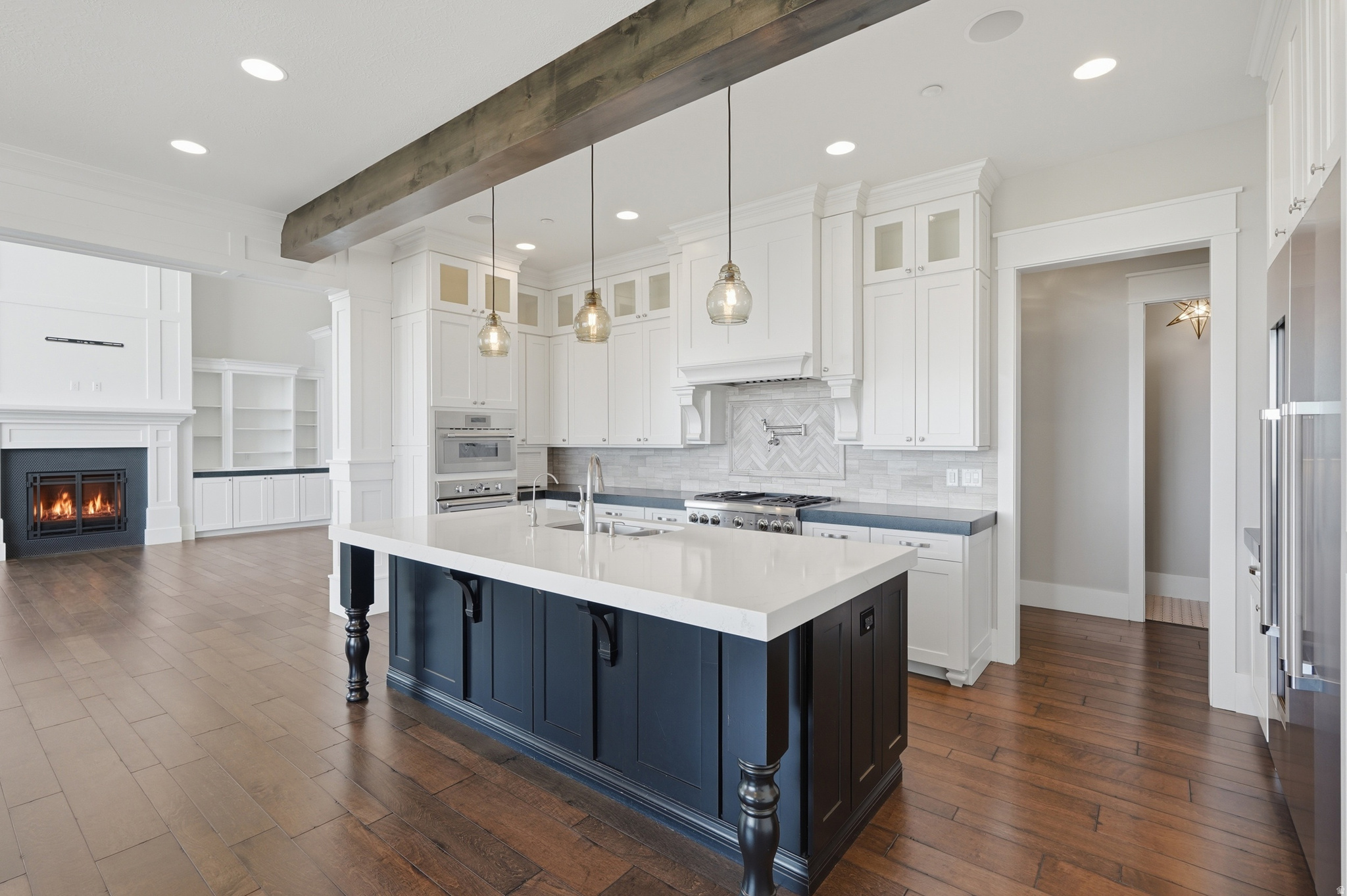 LOOKOUT RIDGE - Residential