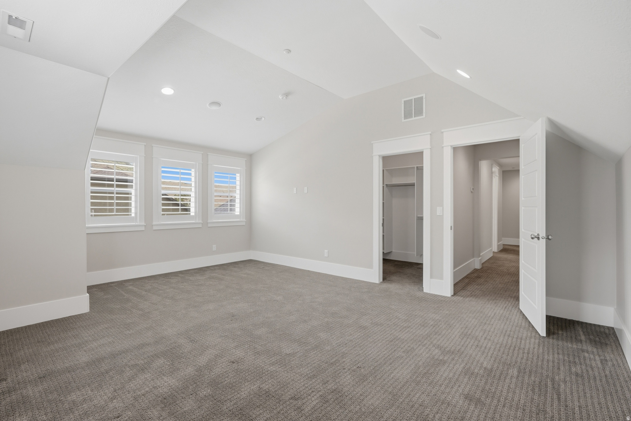 LOOKOUT RIDGE - Residential
