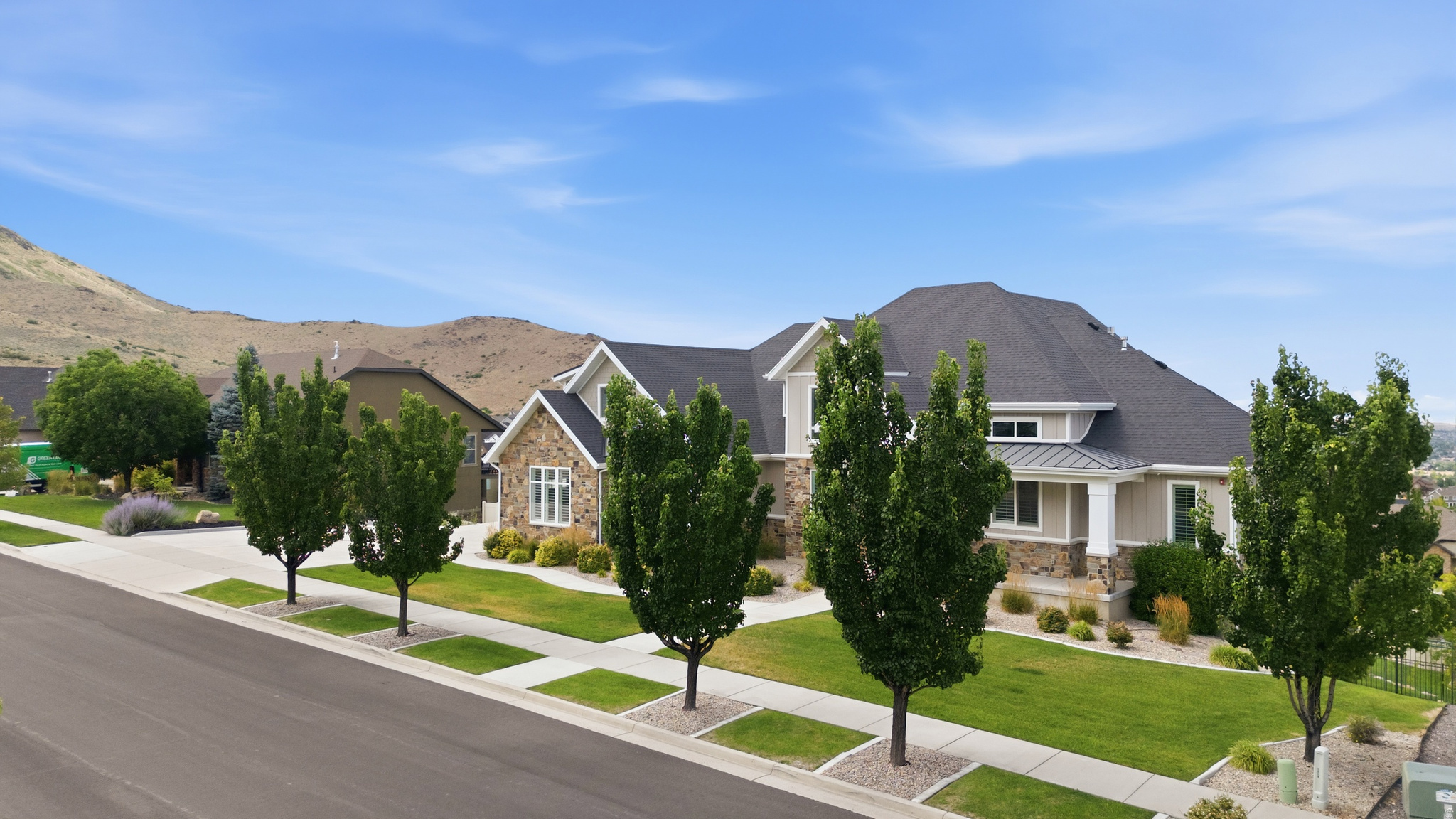 LOOKOUT RIDGE - Residential