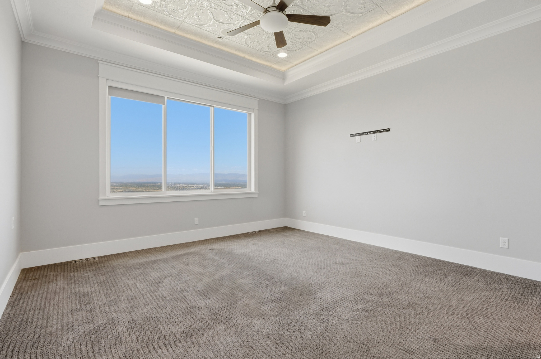 LOOKOUT RIDGE - Residential