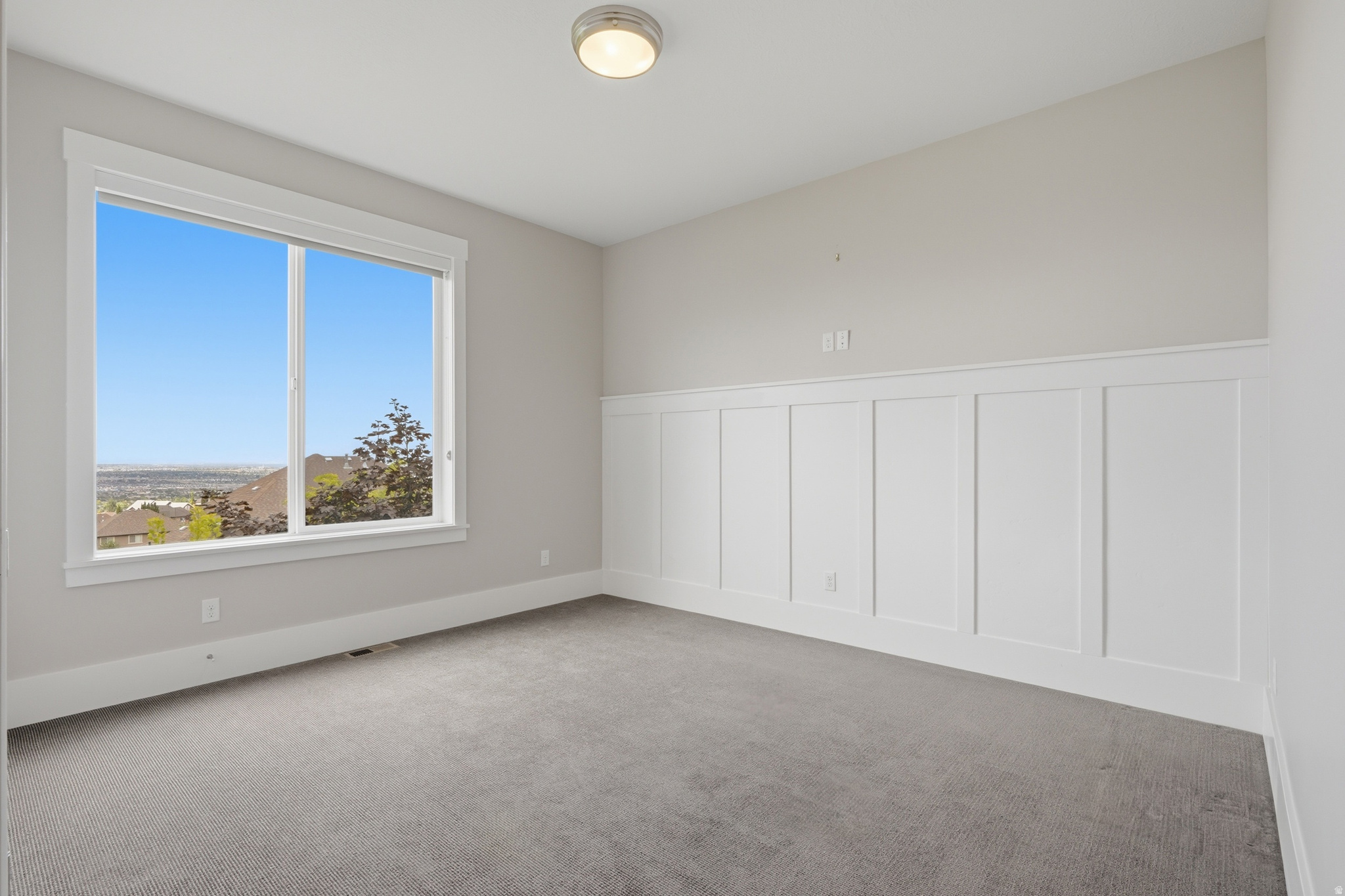 LOOKOUT RIDGE - Residential