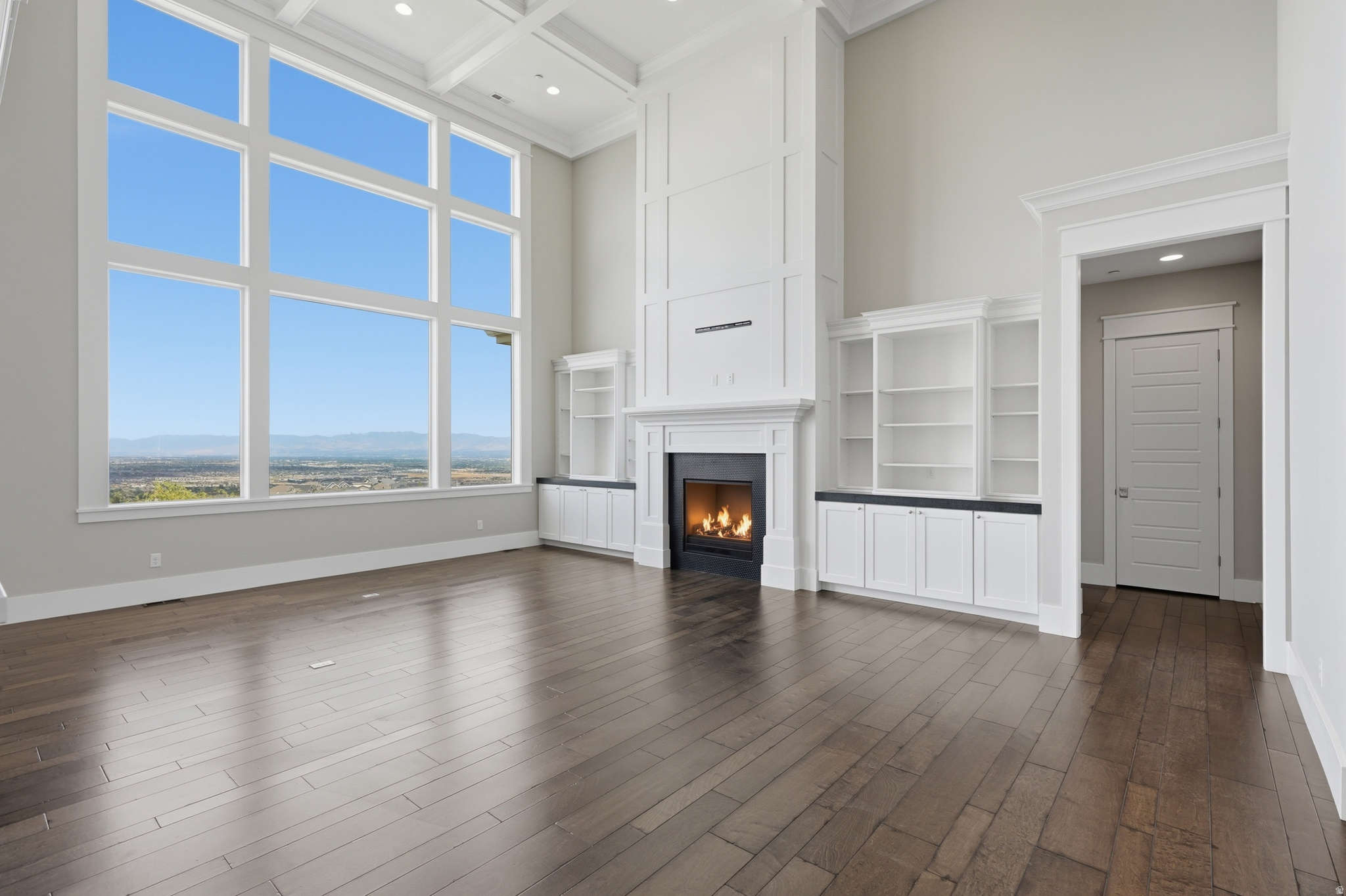 LOOKOUT RIDGE - Residential