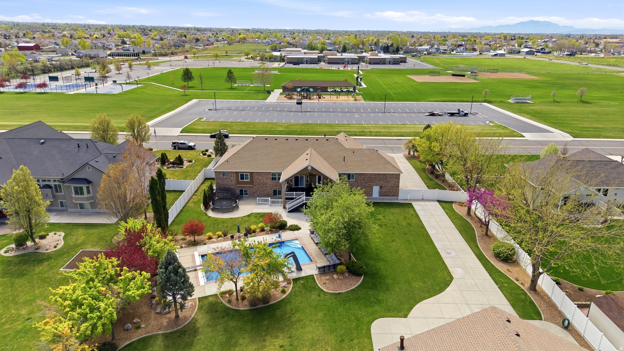 ROCKY MNT. MEADOWS - Residential