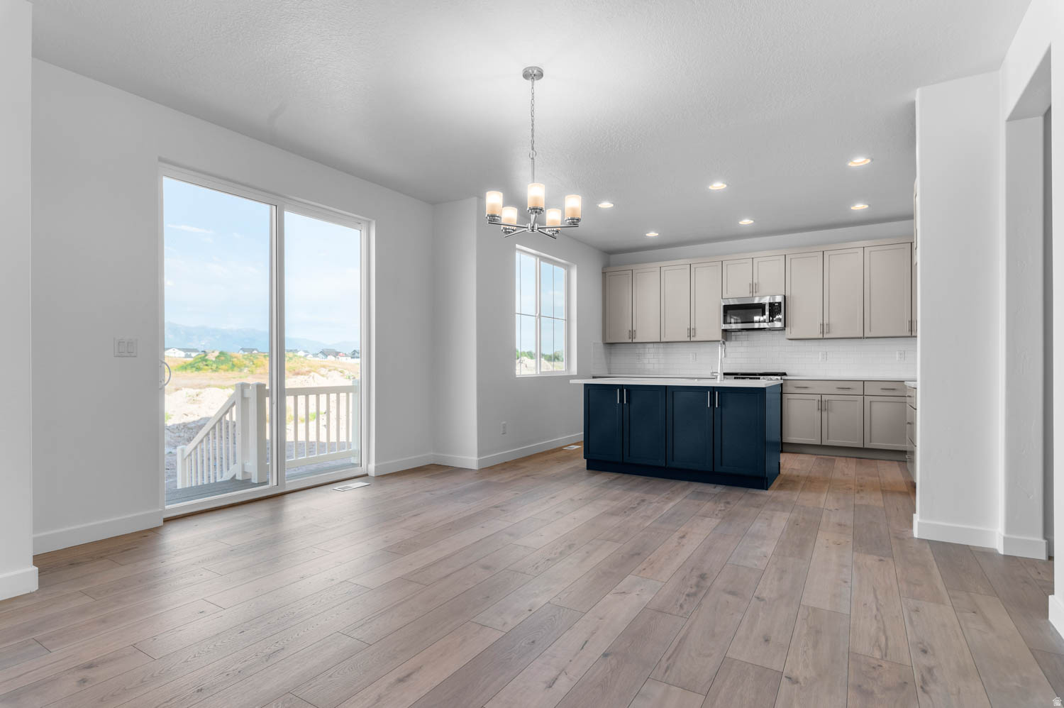 CRANEFIELD EST COLLECTION 1701 - Residential
