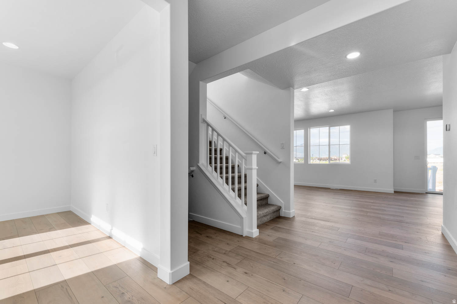 CRANEFIELD EST COLLECTION 1701 - Residential