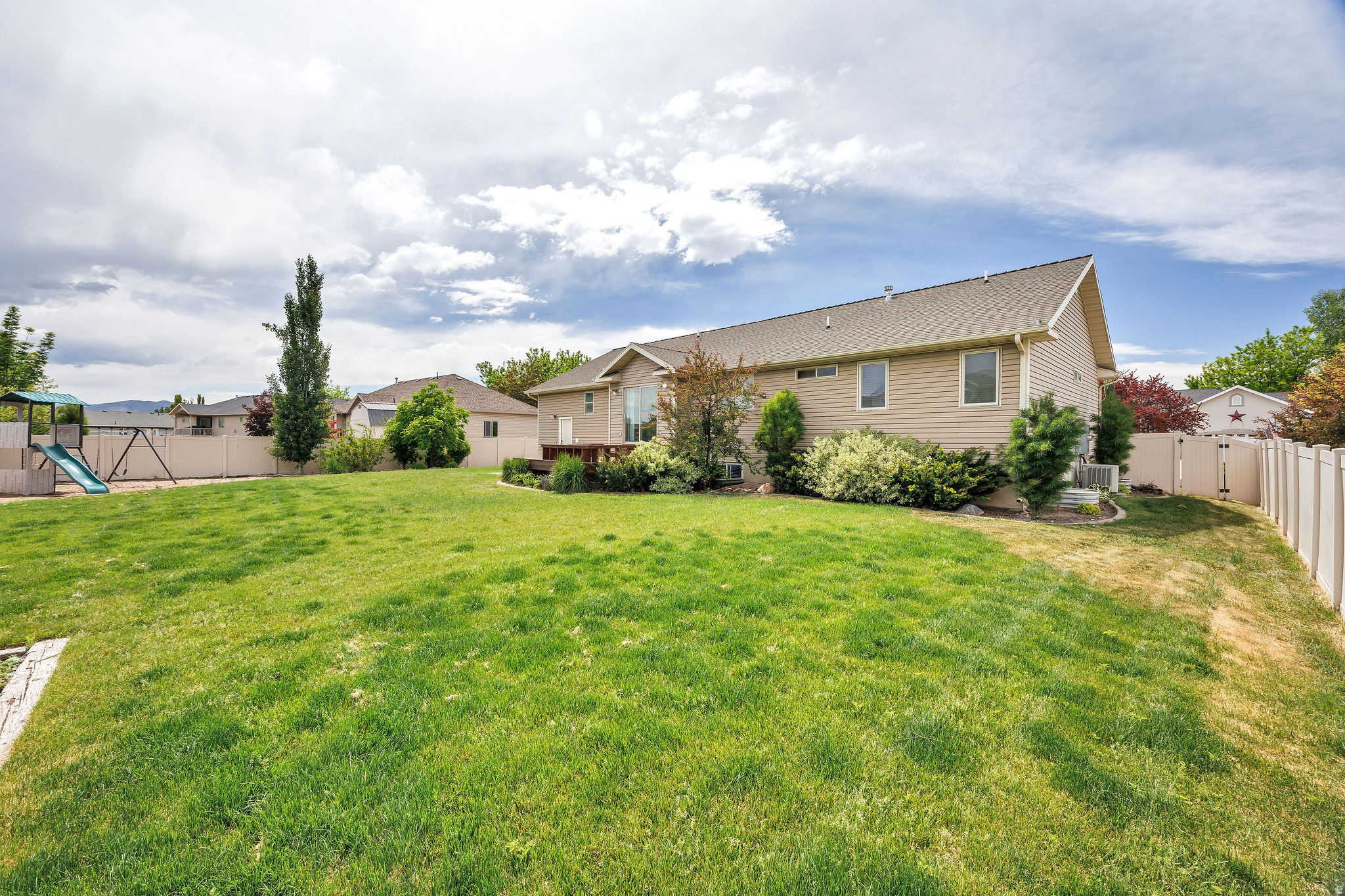NIBLEY GARDENS - Residential