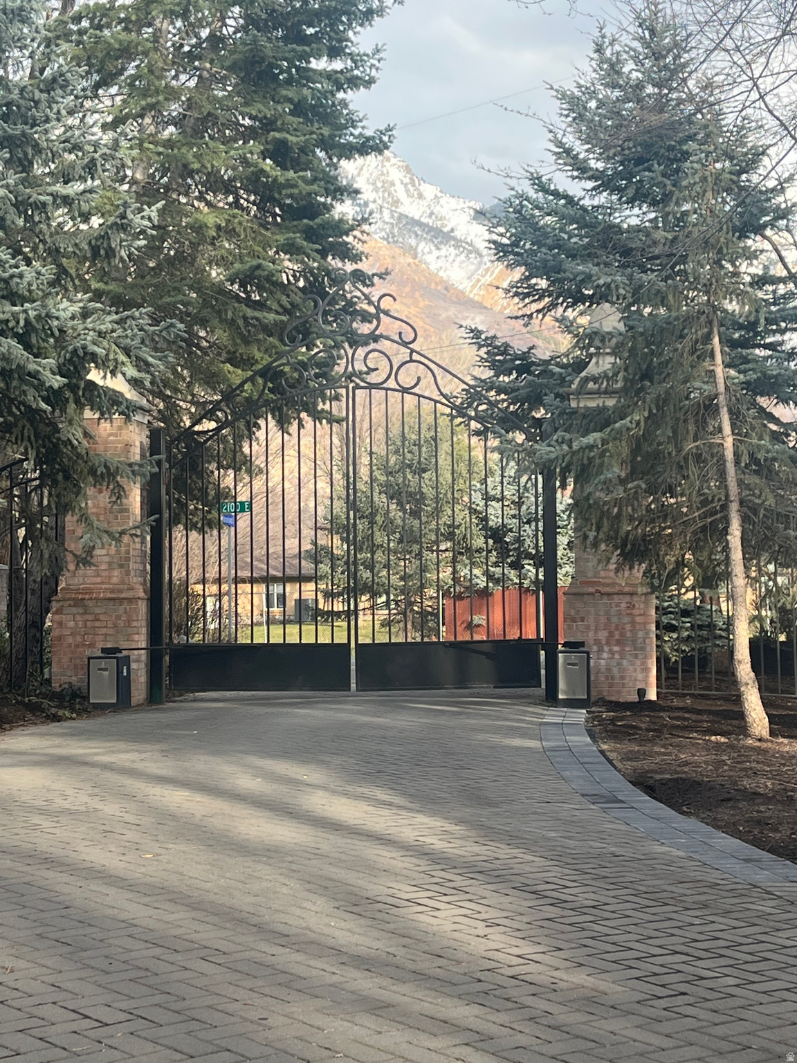 NORMANDY LANE - Residential