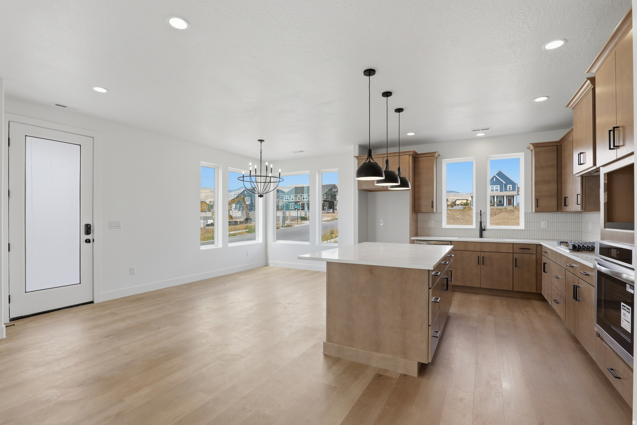 DAYBREAK - Residential
