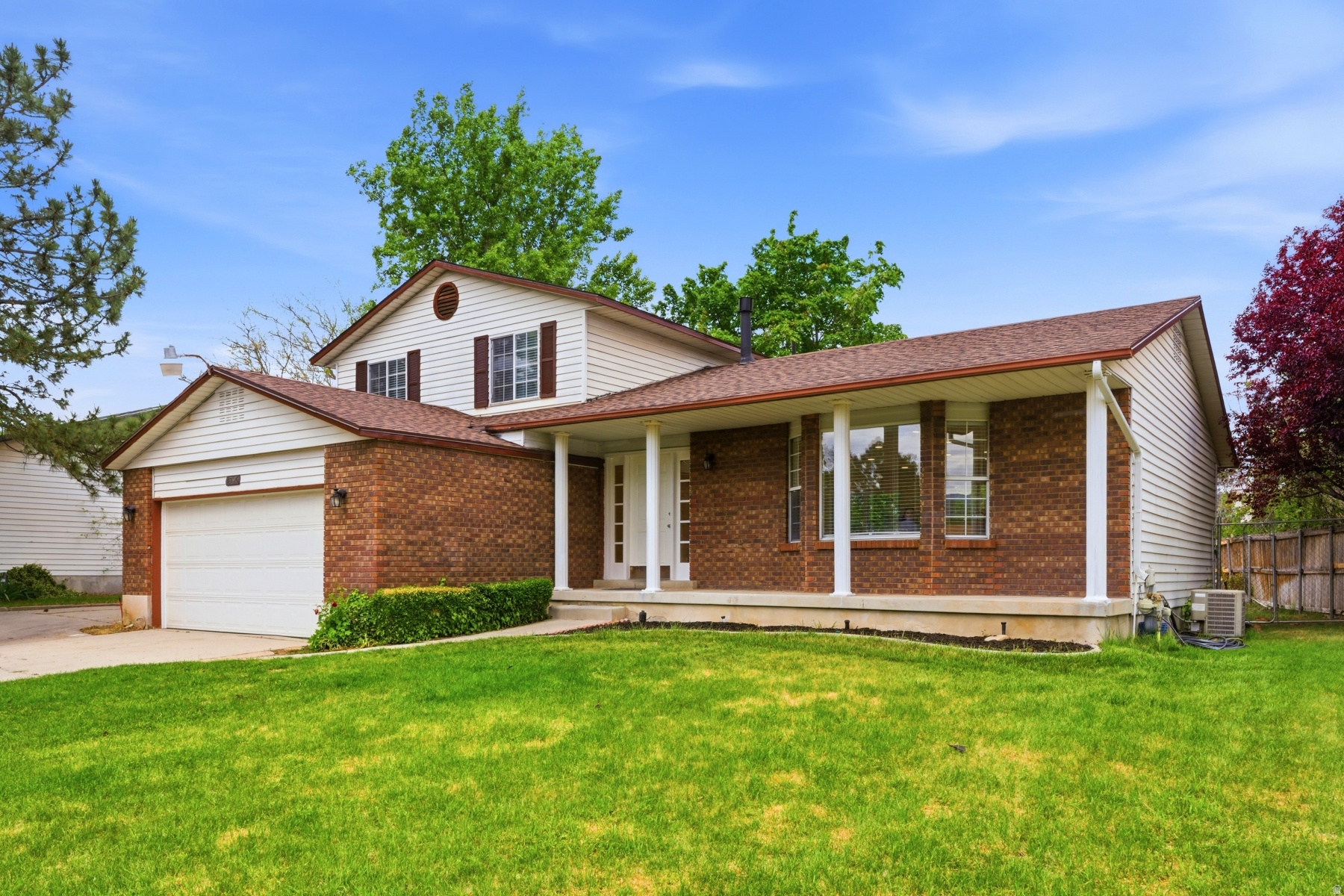 RIVER MEADOW - Residential