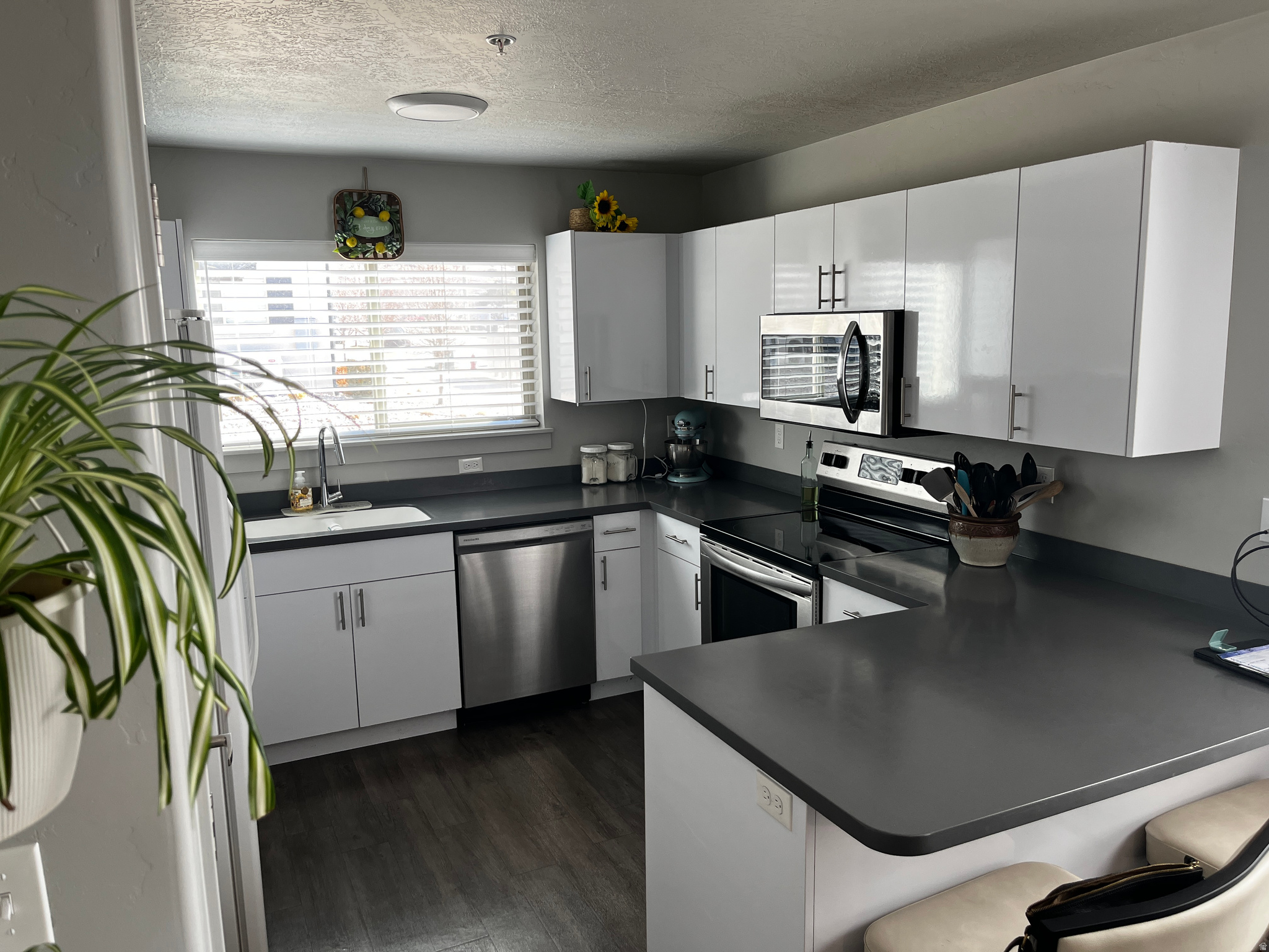 SPRING CREEK - Residential