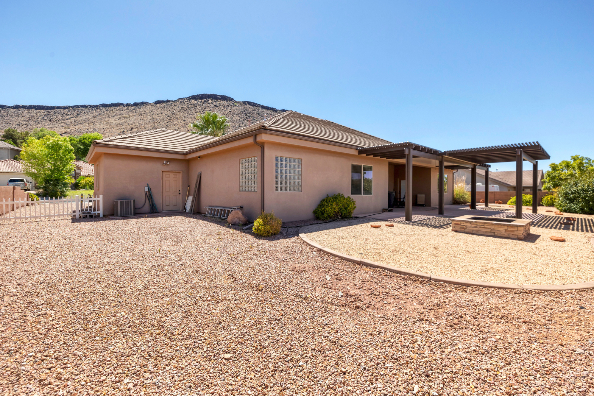SHADOW MOUNTAIN 8 - Residential