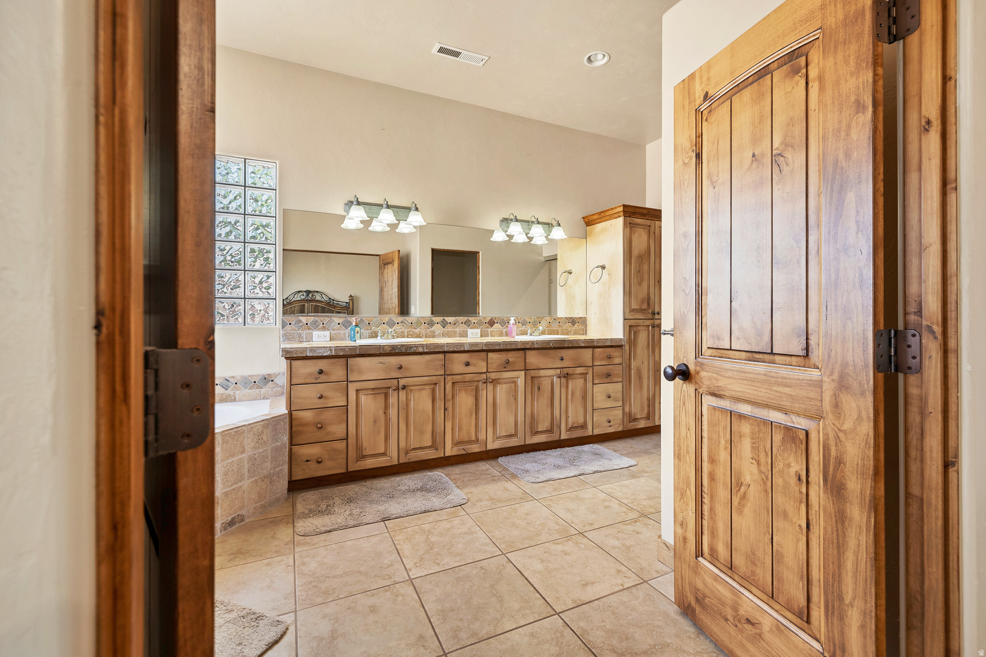 SHADOW MOUNTAIN 8 - Residential