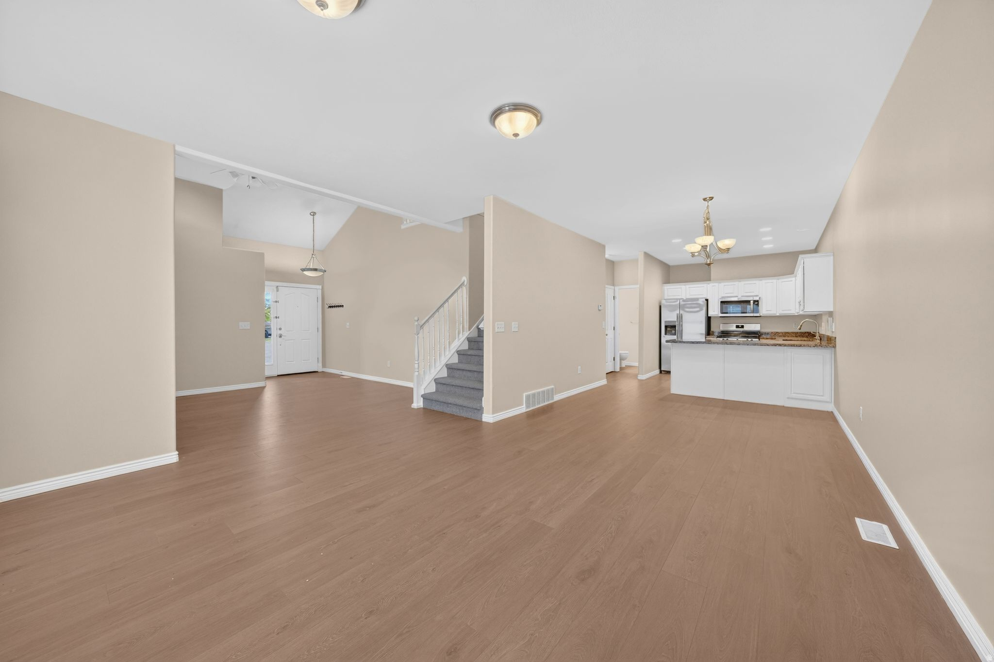 MAPLE RIDGE - Residential