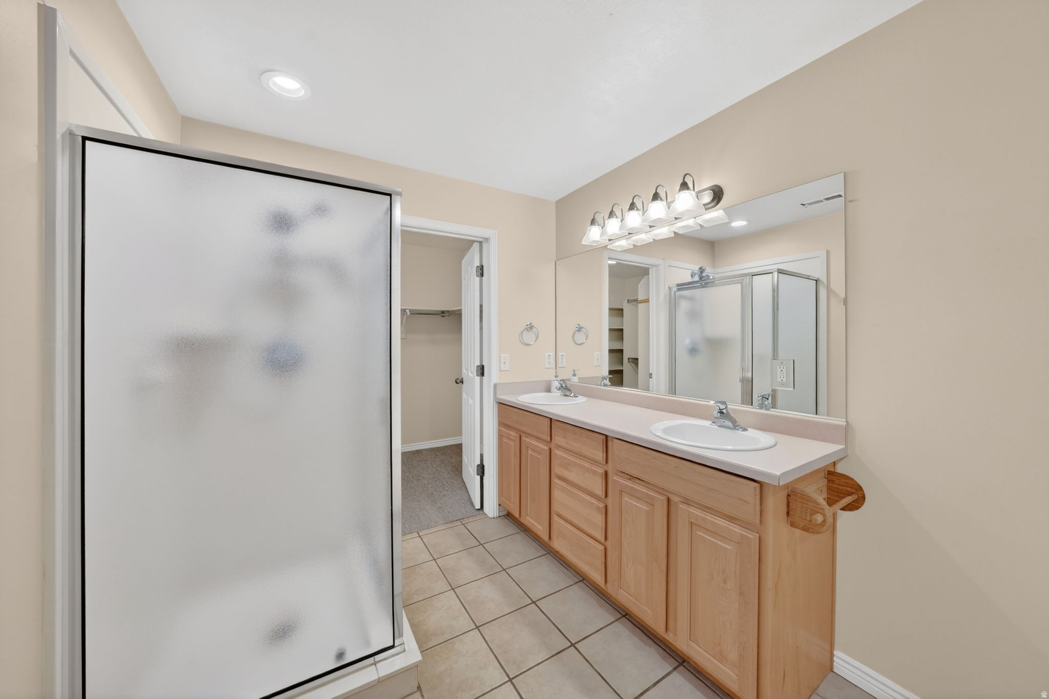 MAPLE RIDGE - Residential